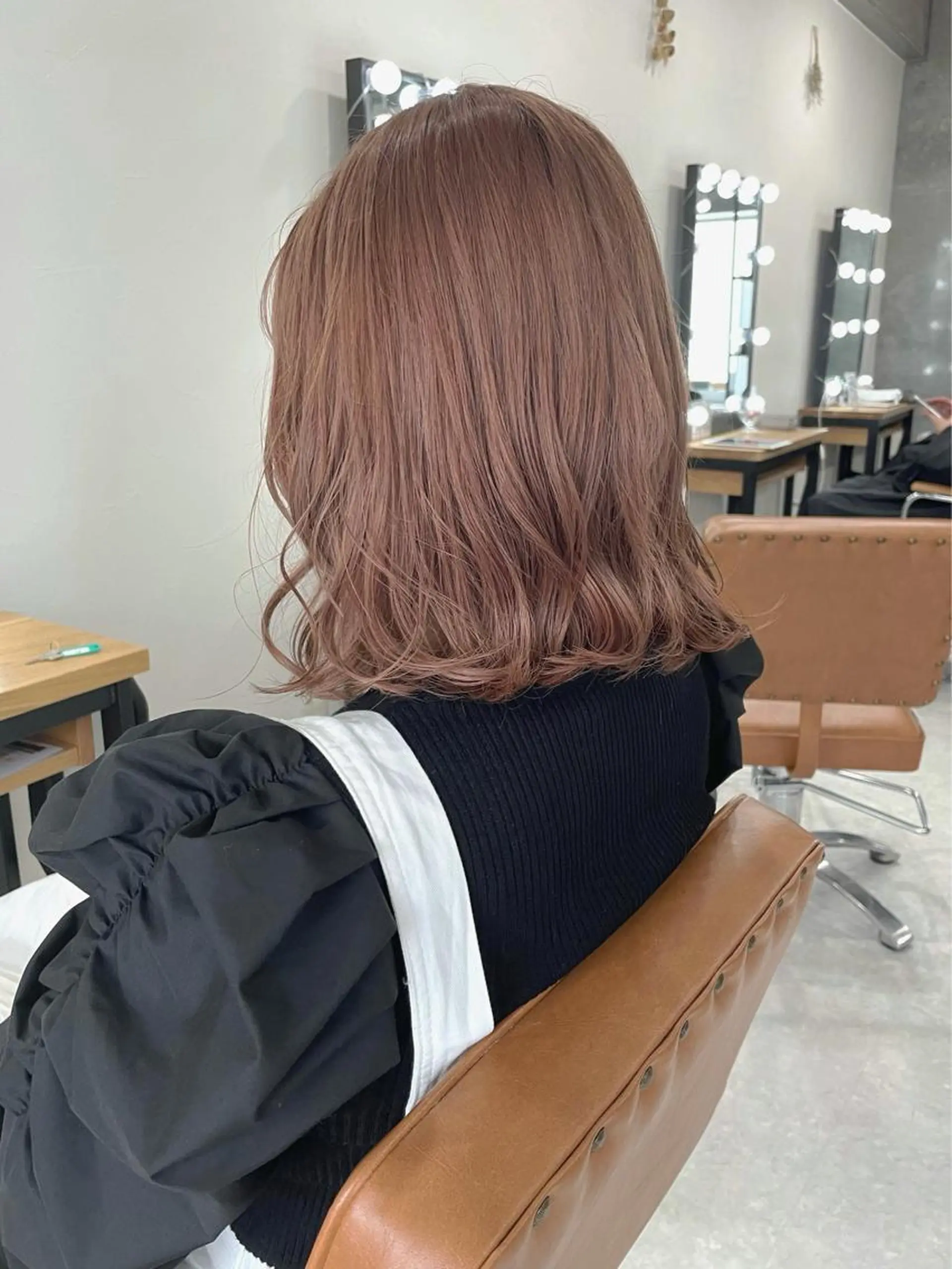 セミロング カラー ヘアアレンジ ベージュカラー ブリーチ ピンクカラー ピンクベージュ メンズ似合わせ🪞 リピート率No.1のヘアスタイル