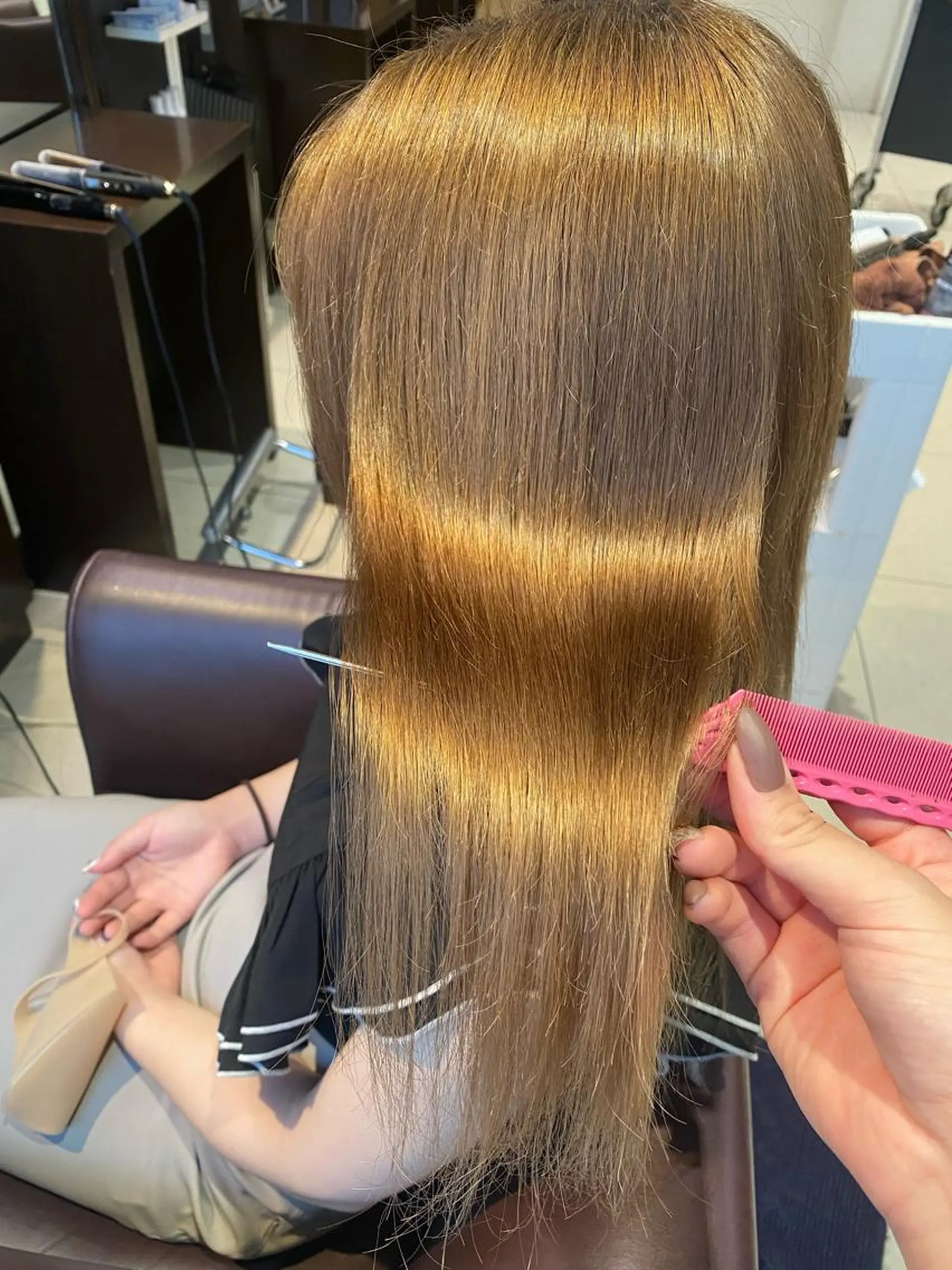 セミロング 山川 玲奈のヘアスタイル