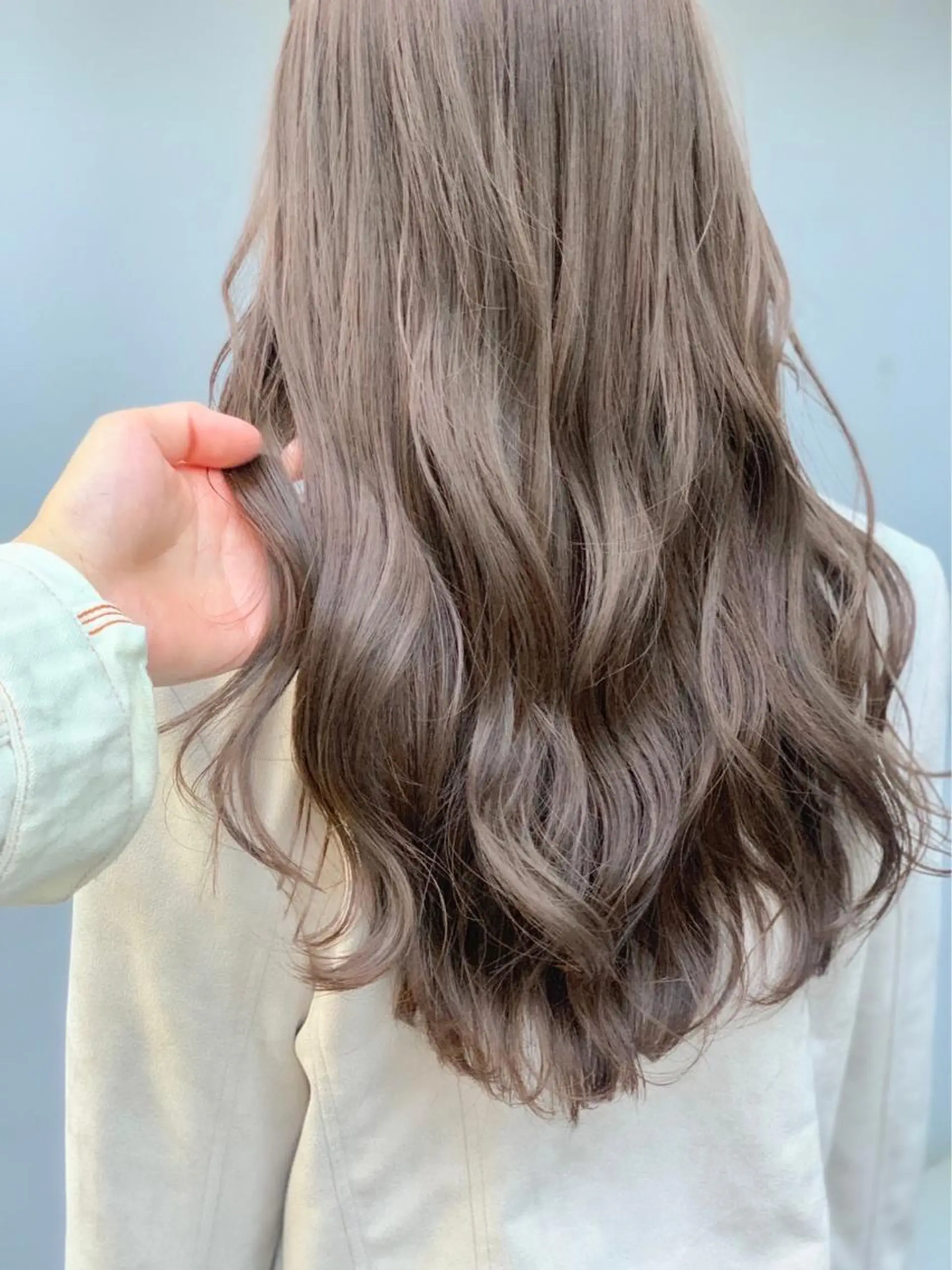 ロング カラー パーマ ヘアアレンジ メンズ キッズ ネイル マツエク・マツパ グレージュ 暖色系/透明感 治野心のヘアスタイル