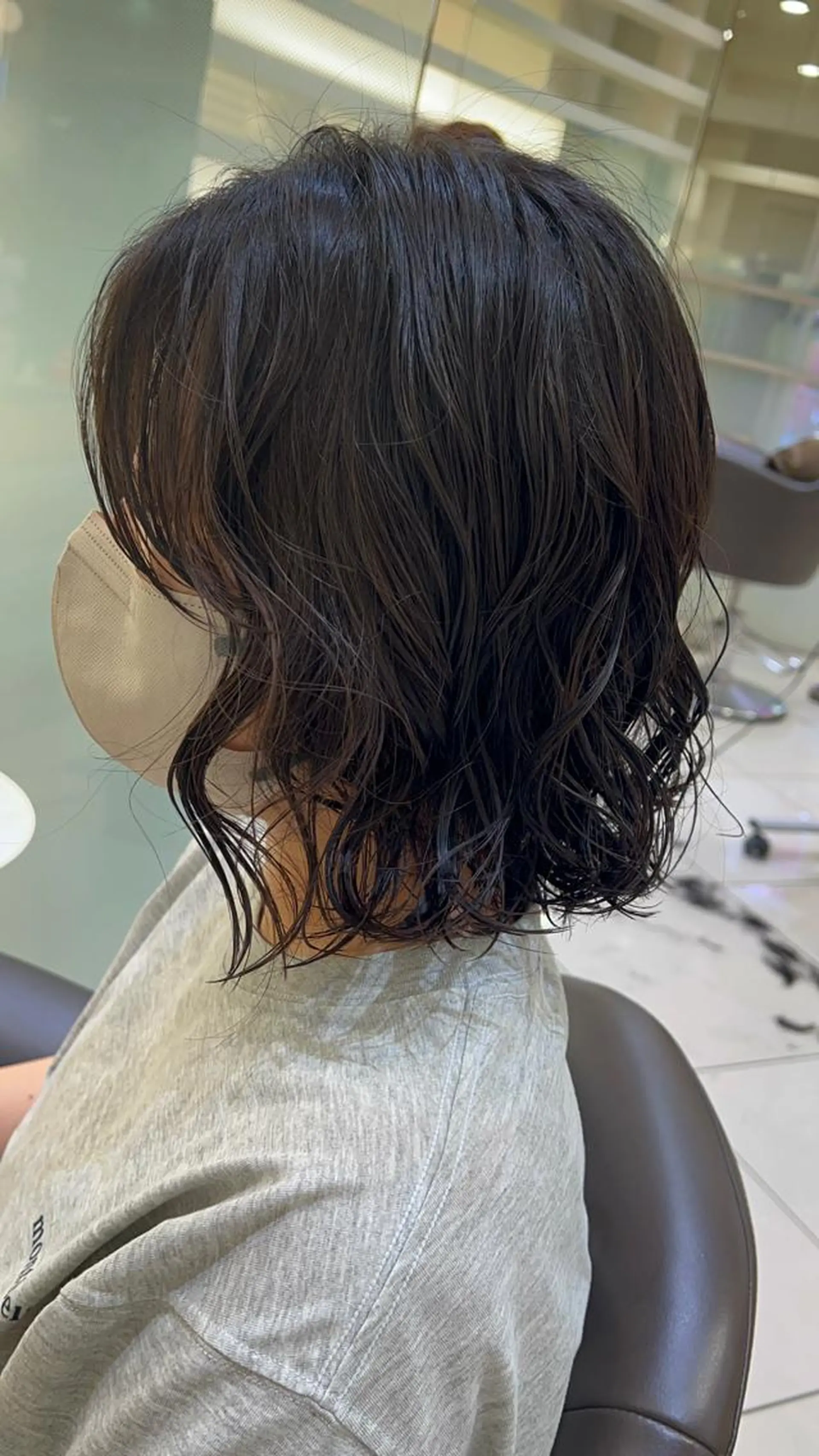 ミディアム パーマ 顔まわりカット🥀 原ちひろのヘアスタイル