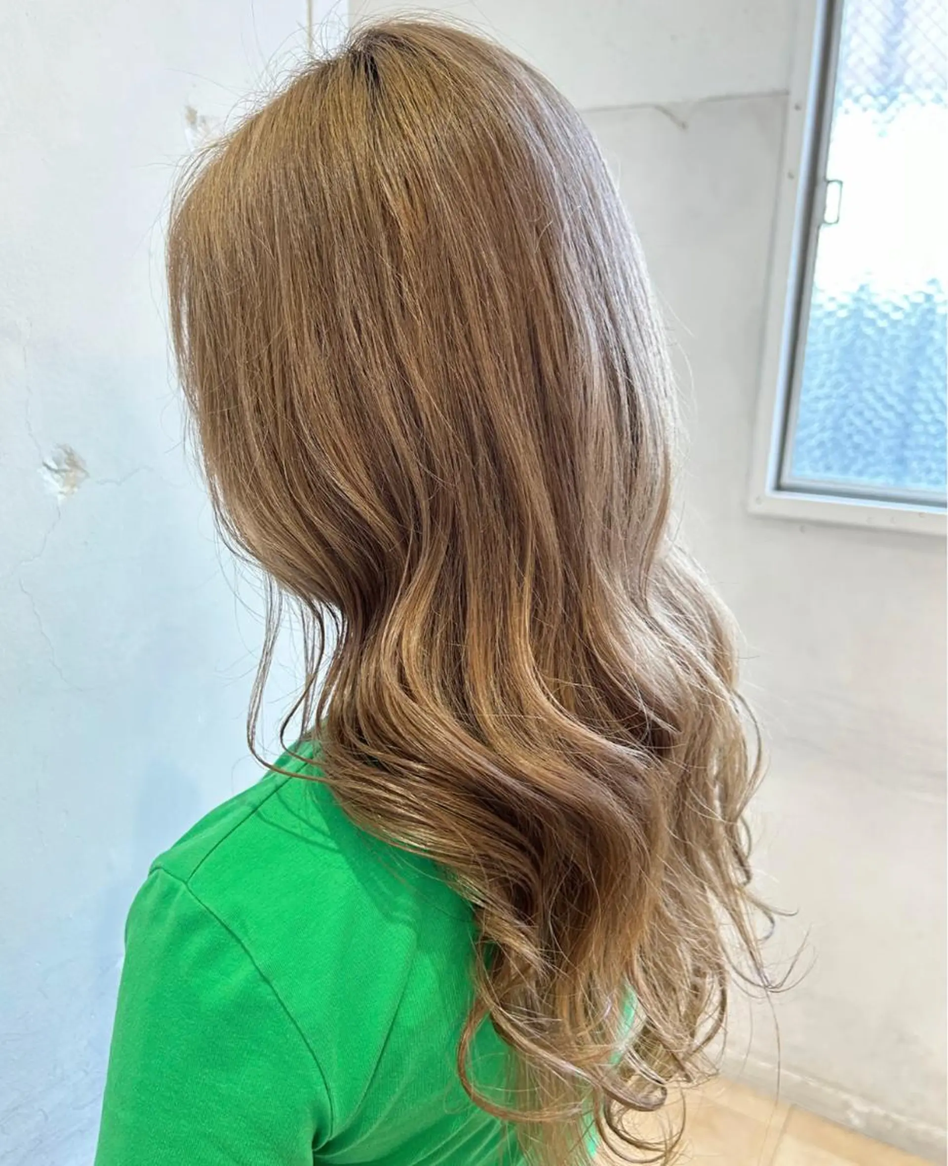 ロング ヘアカラー ゆうき あすかのヘアスタイル