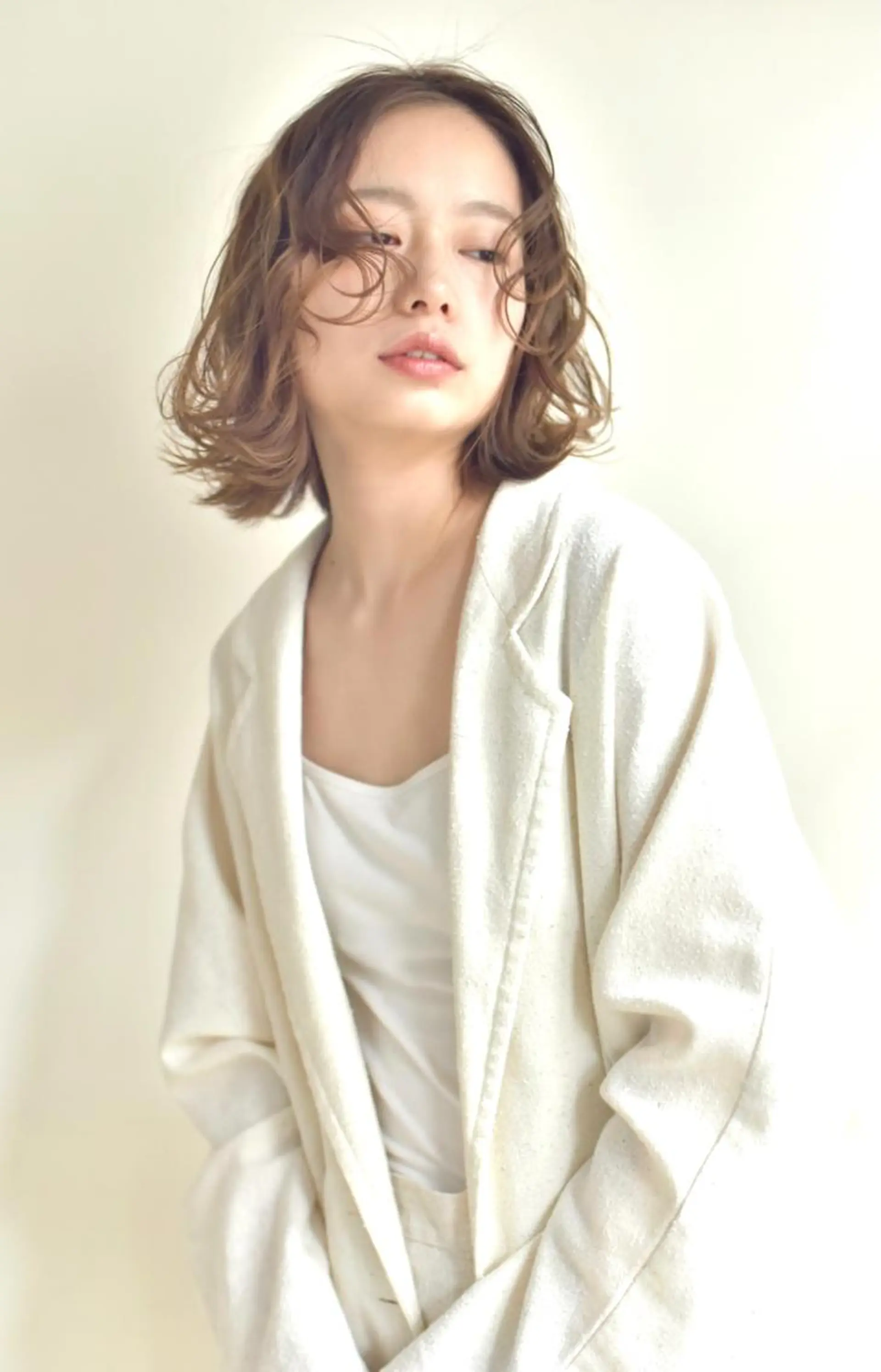 ミディアム カラー ベージュカラー 🌙FLYCKA ☀️縮毛矯正のヘアスタイル