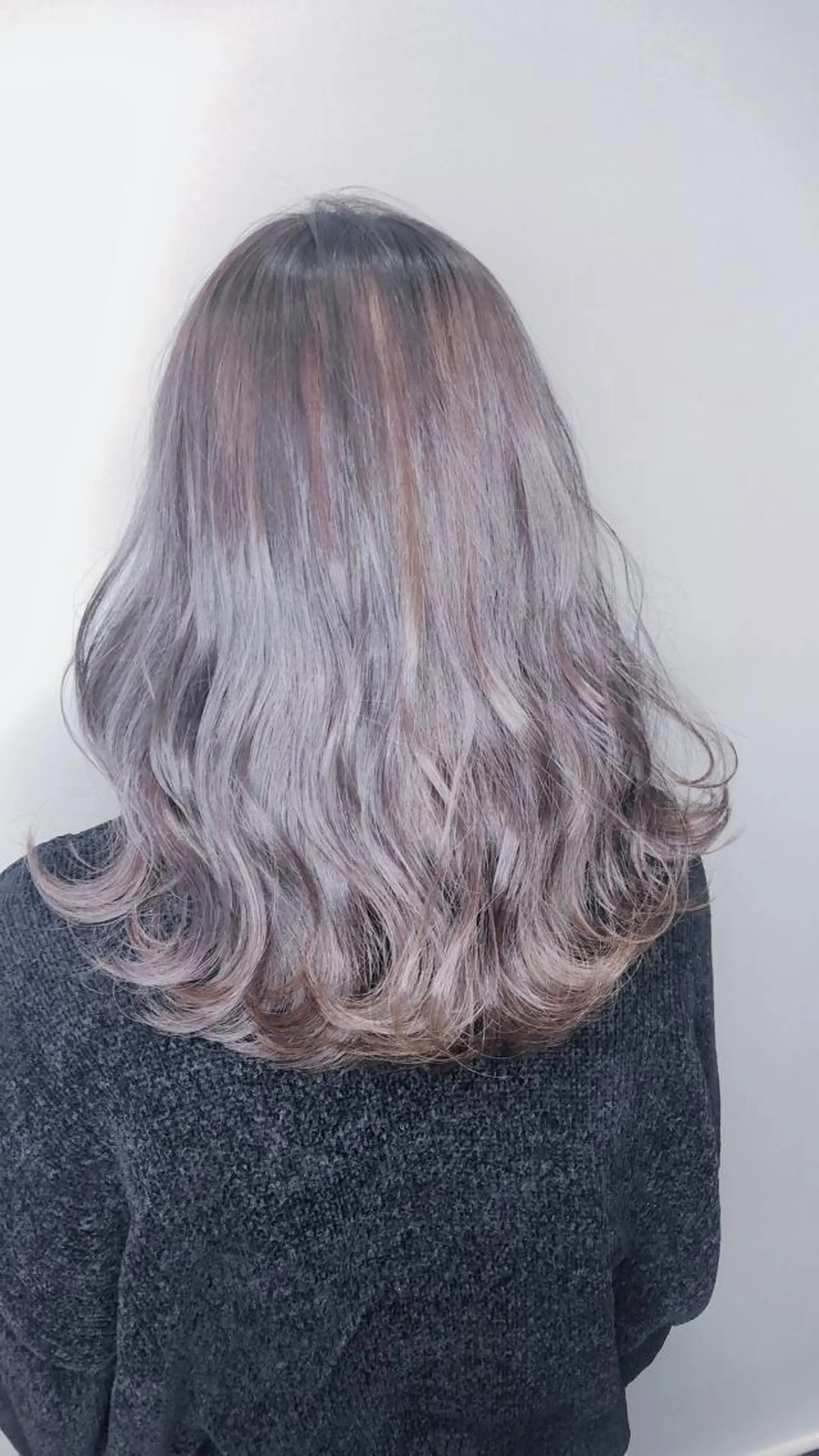 セミロング カラー 髪質改善ioLu 伊藤サダキのヘアスタイル