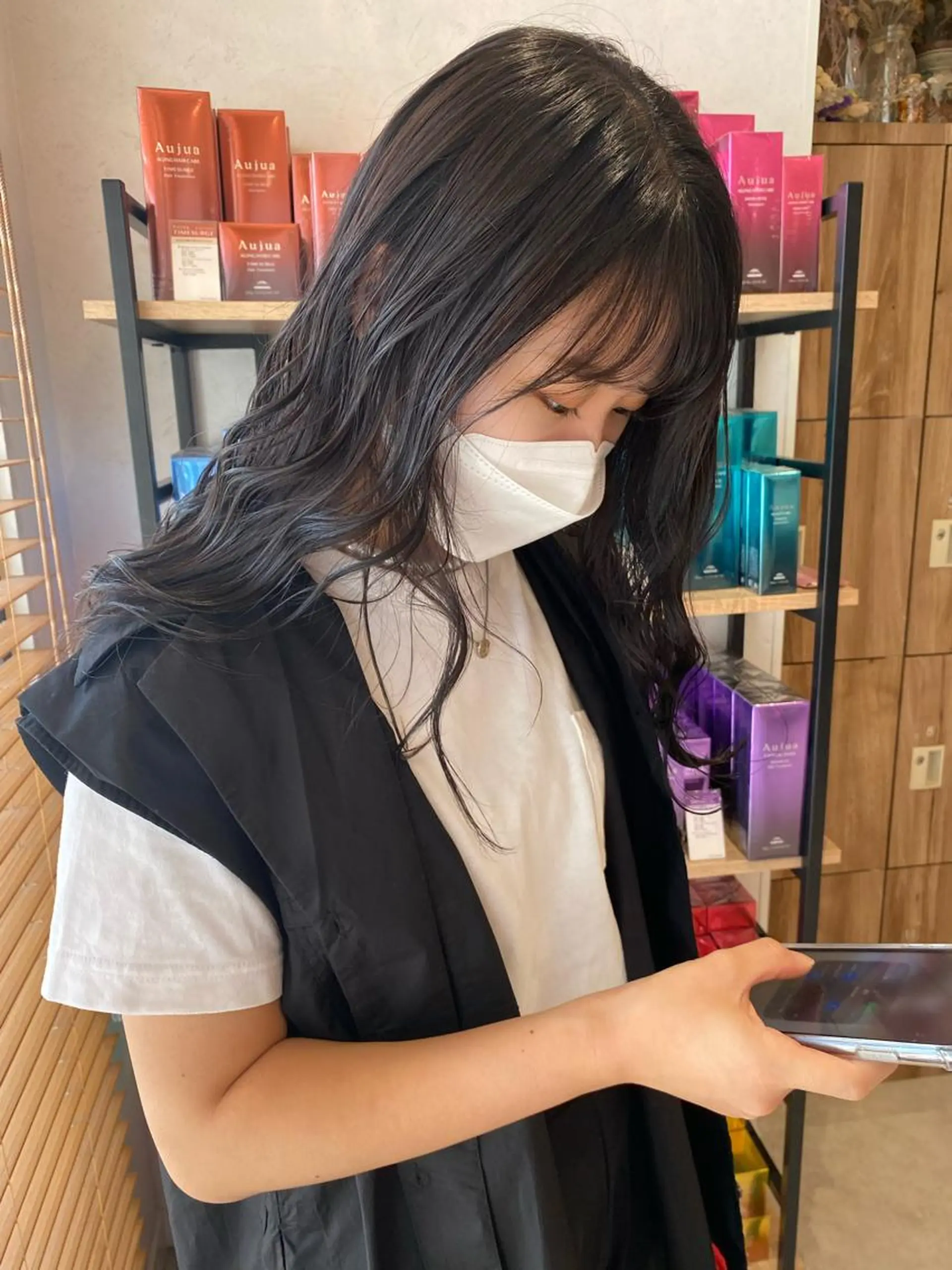 ロング カラー ヘアアレンジ シルバー ヘアカラー トリートメント ヘッドスパ パーマ指名No1 /namiのヘアスタイル