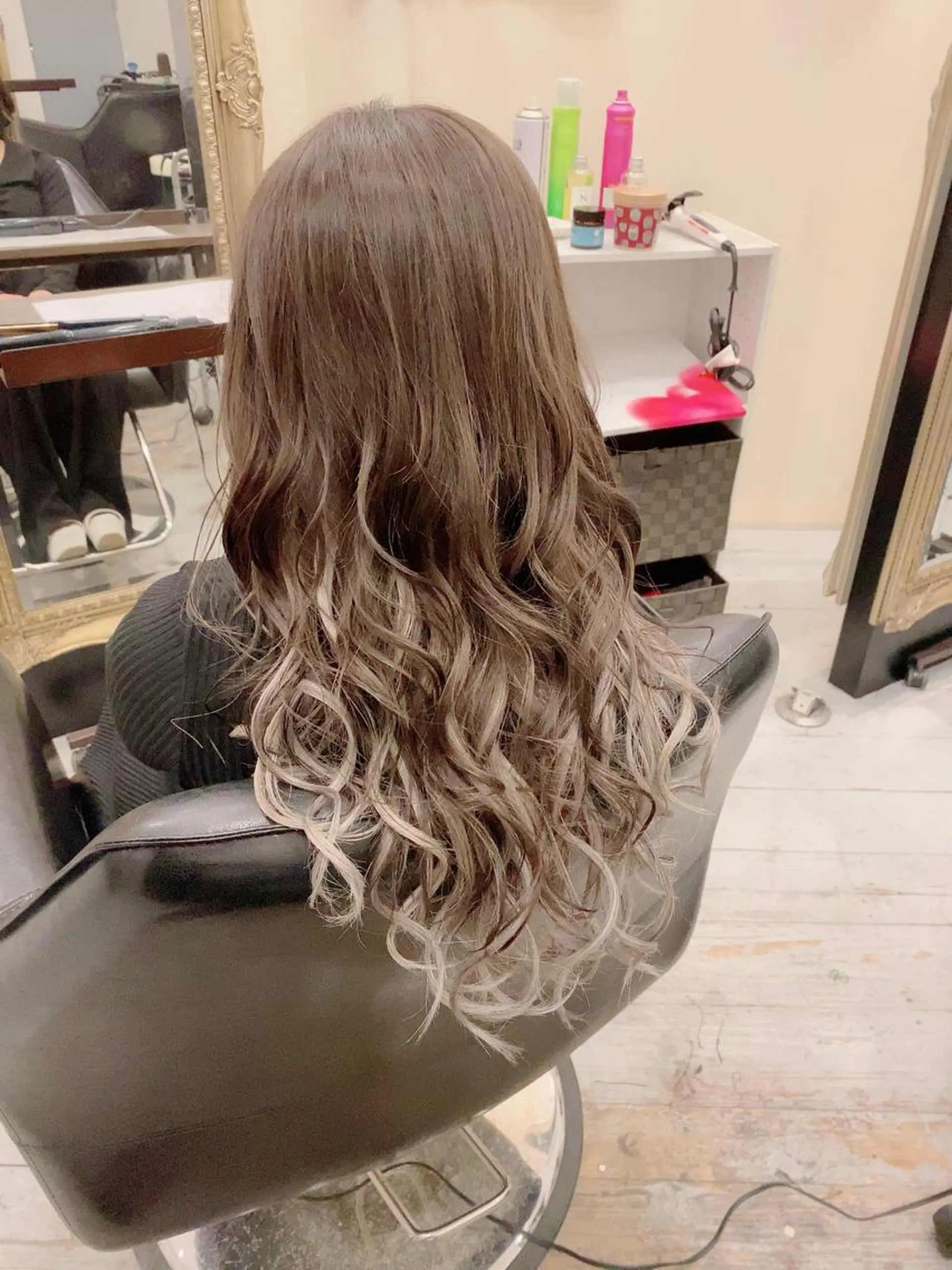 ロング カラー ヘアカラー エクステ 🍀Moda by Grande🍀のヘアスタイル
