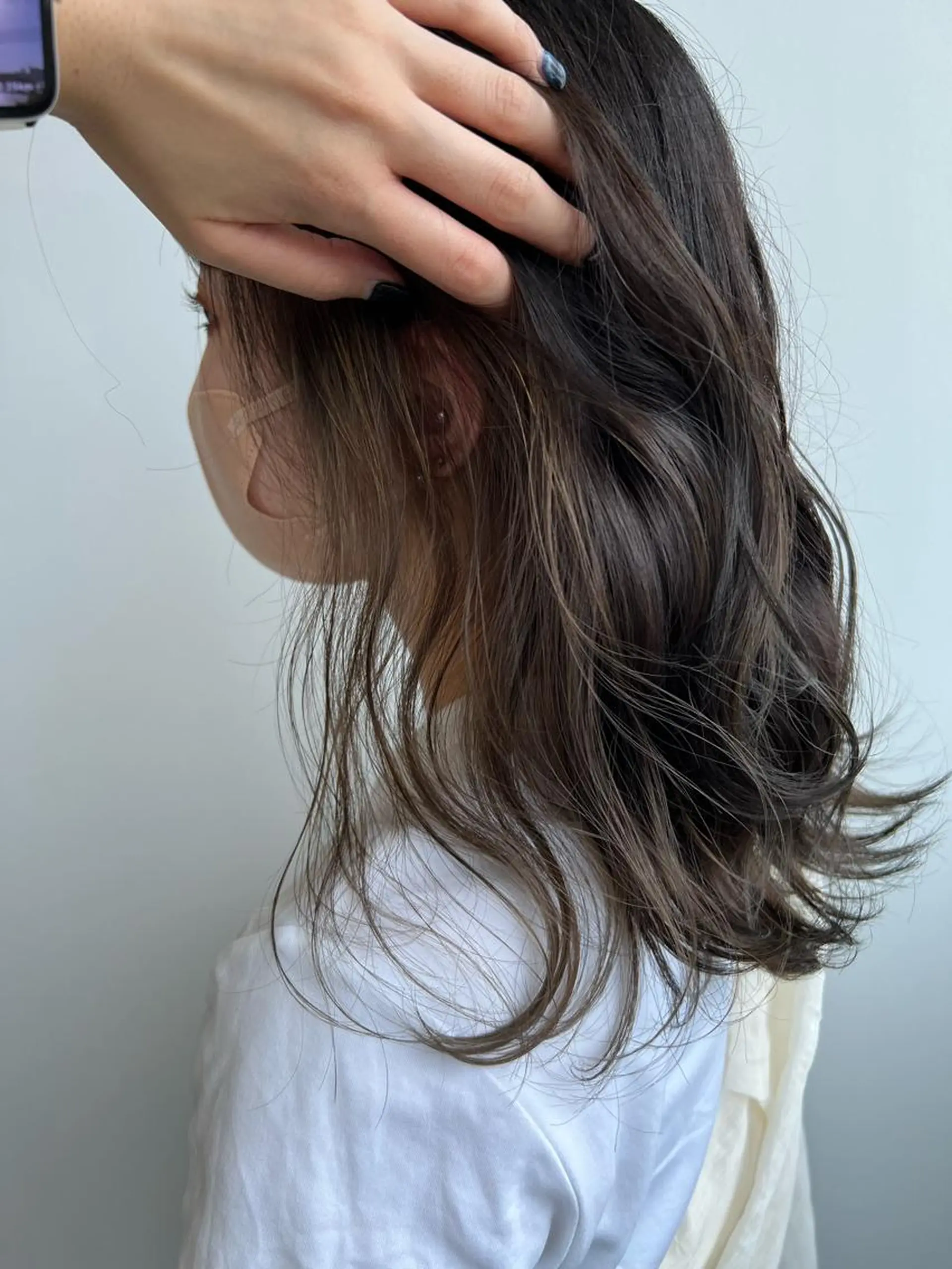 セミロング カラー yomu  hair library所属・武藤 りょうのヘアスタイル