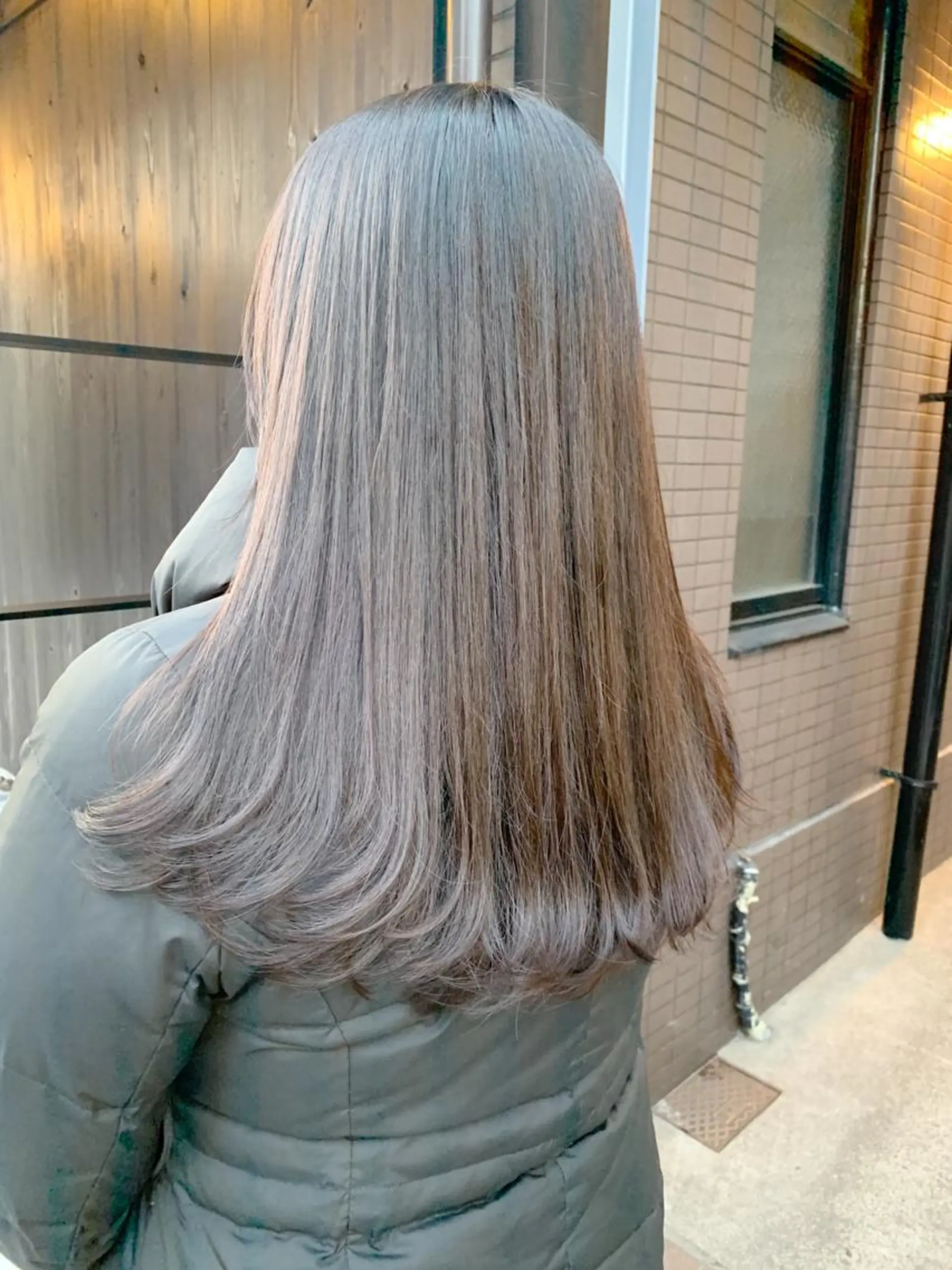 セミロング カラー グレージュ レイヤーカット ローレイヤー DUMBO所属・【完全マンツー 恵比寿】佐藤 翔のヘアスタイル