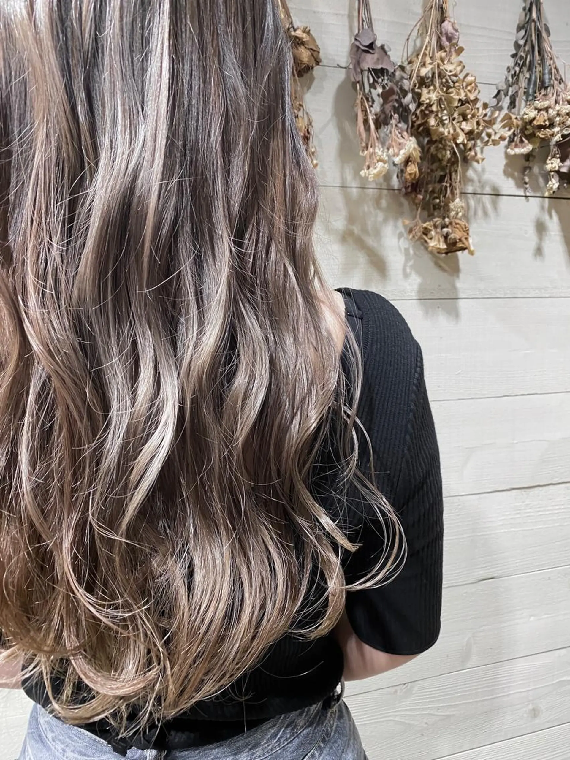 ロング カラー ヘアアレンジ ミズタ マイのヘアスタイル