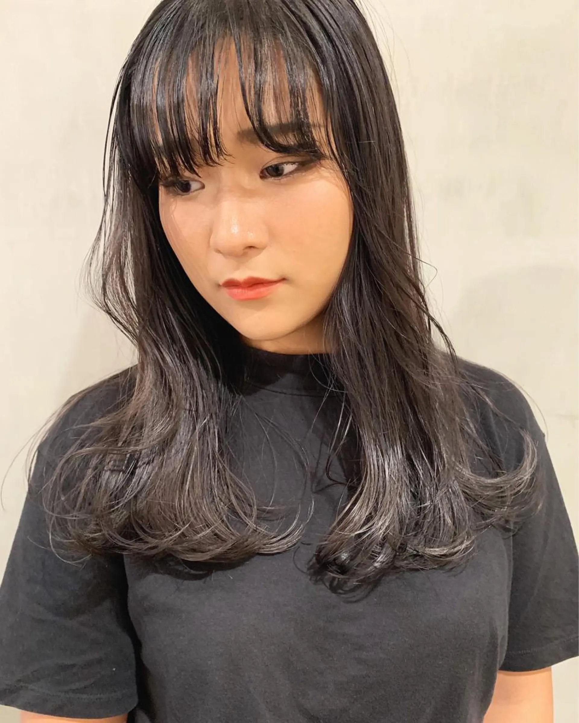 セミロング カラー 優 作のヘアスタイル