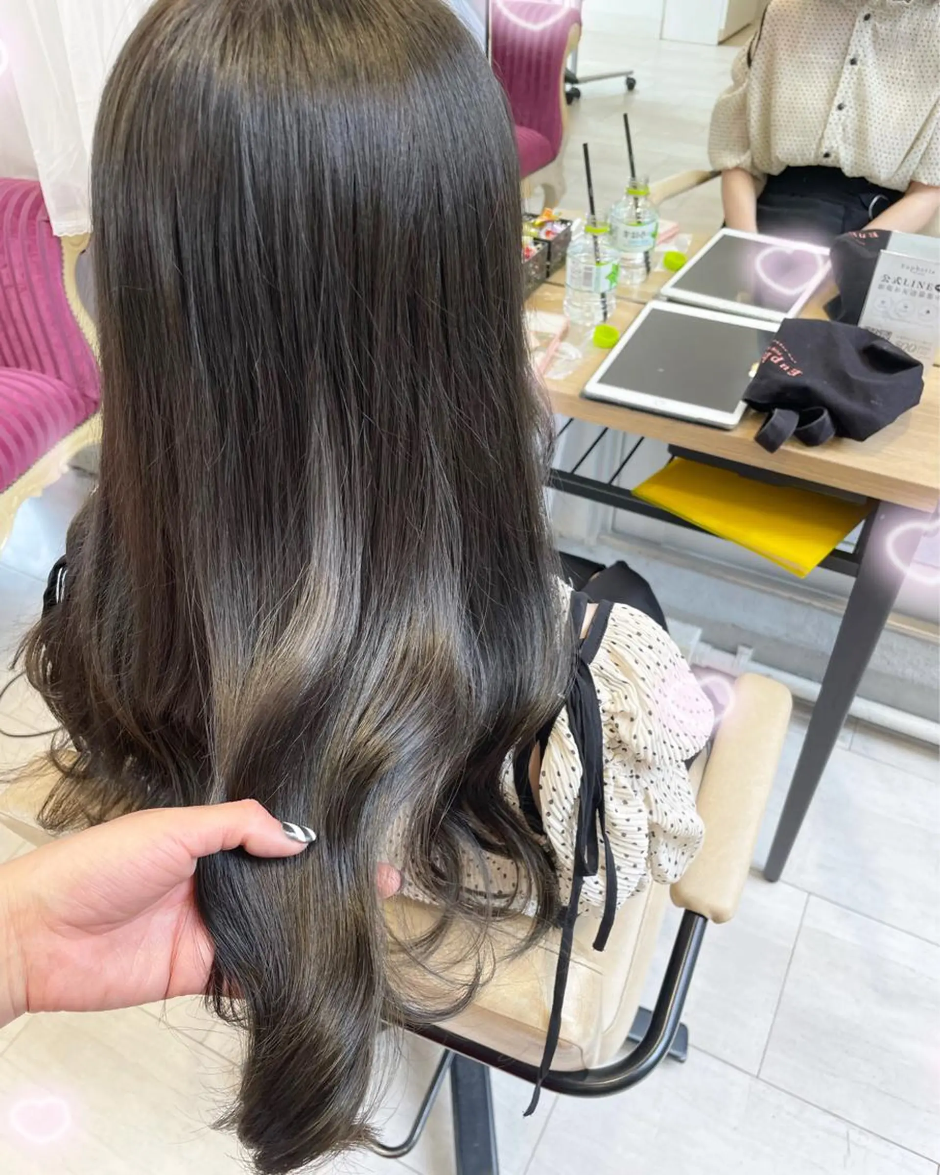 セミロング カラー グレージュ オリーブグレージュ オリーブグレー ヘアカラー トリートメント EMANON新宿東口所属・新宿駅近♡ ♡個室♡三都季🌜のヘアスタイル