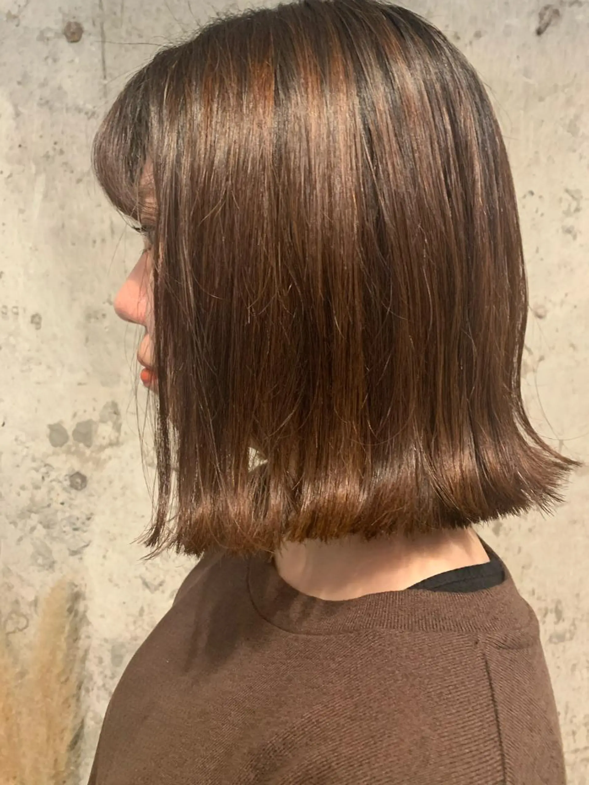 ミディアム ブリーチなしWカラー /地毛風/小林凪沙のヘアスタイル