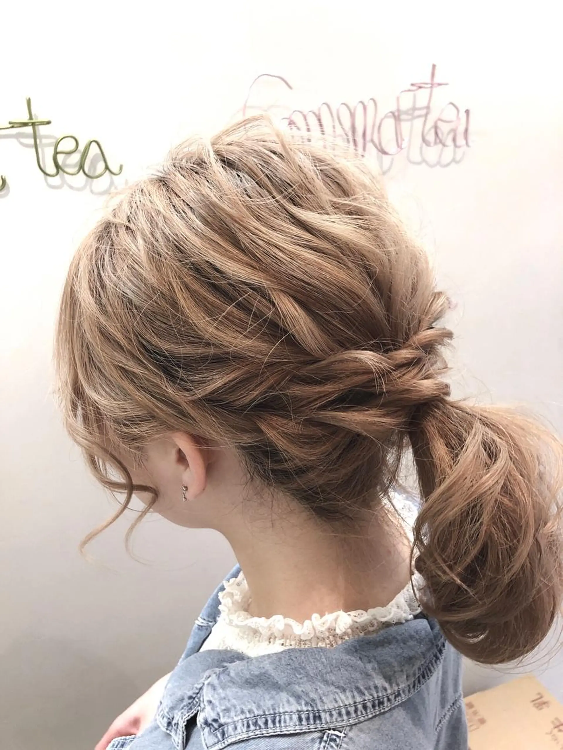 ロング カラー ヘアアレンジ ベージュカラー ミルクティーベージュ ホワイトミルクティーベージュ 伊藤 しずくのその他イメージ