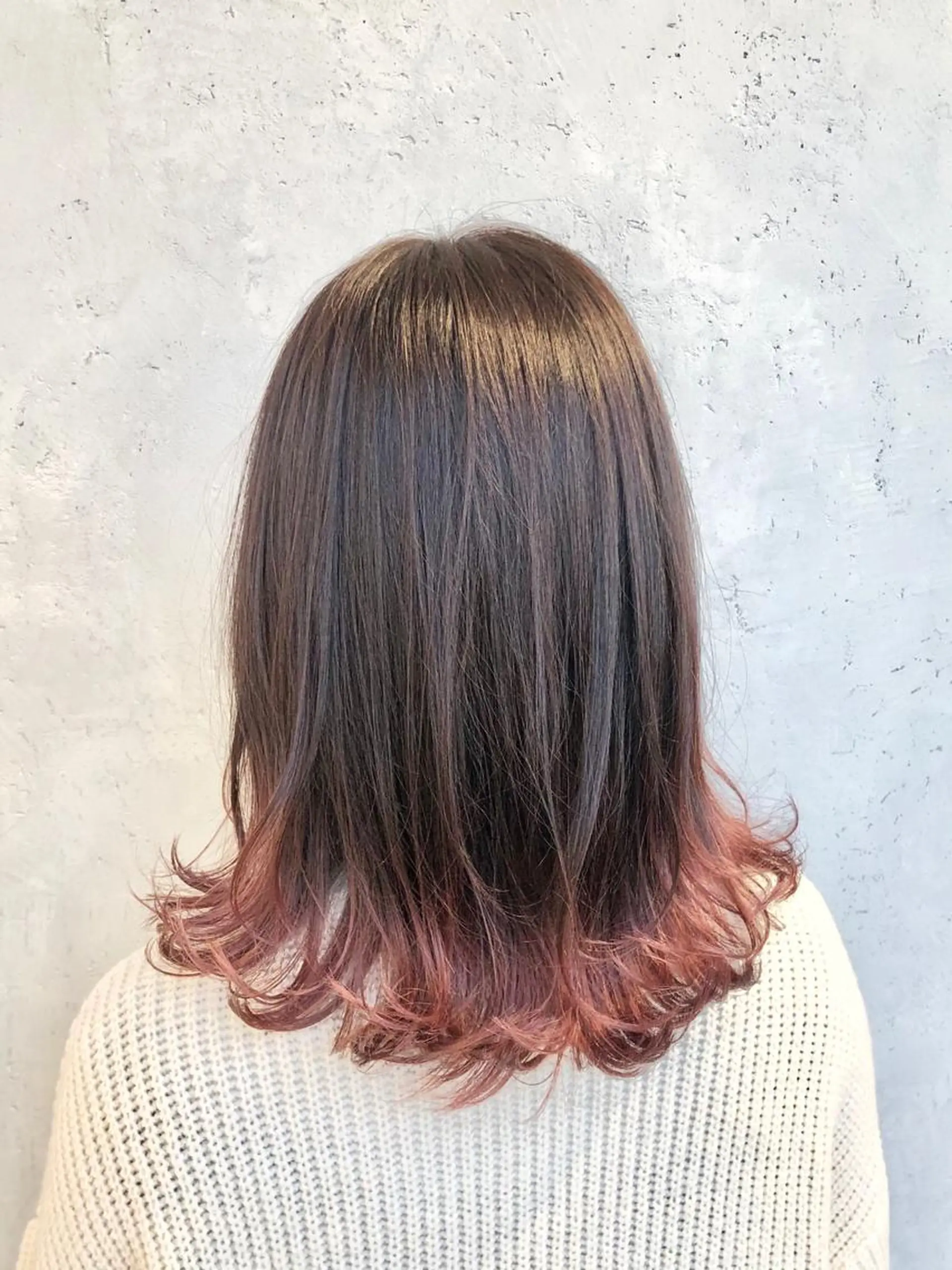 ミディアム カラー ヘアアレンジ ｲﾝﾅｰｶﾗｰ屋さん 🫧伊藤拓実のヘアスタイル