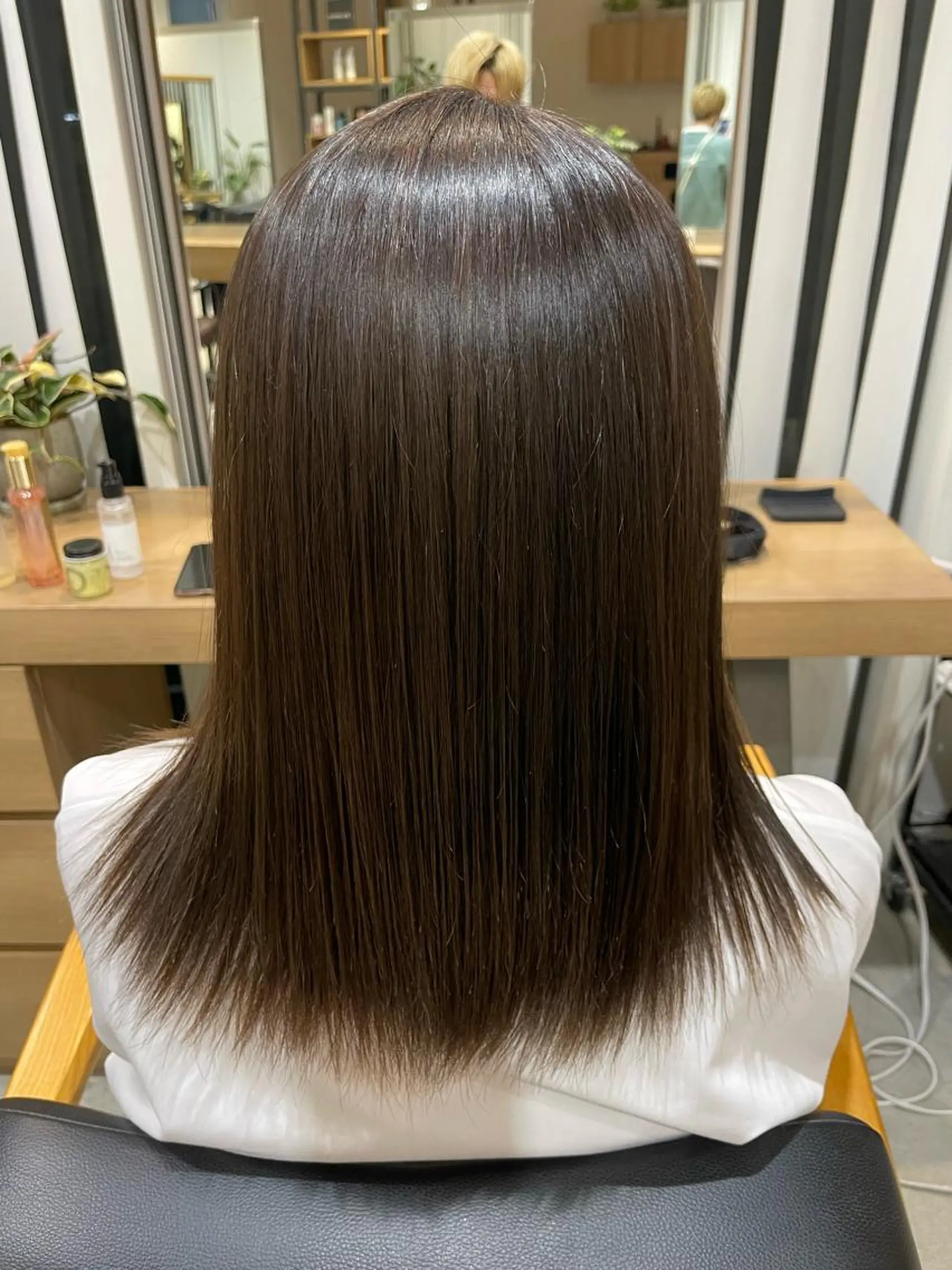 ミディアム カラー ブラウンカラー ナチュラルブラウン 似合わせカット ヘアカラー トリートメント ヘッドスパ ヘアセット SHEA.学芸大学所属・一箭 恵梧/ロングヘアのヘアスタイル