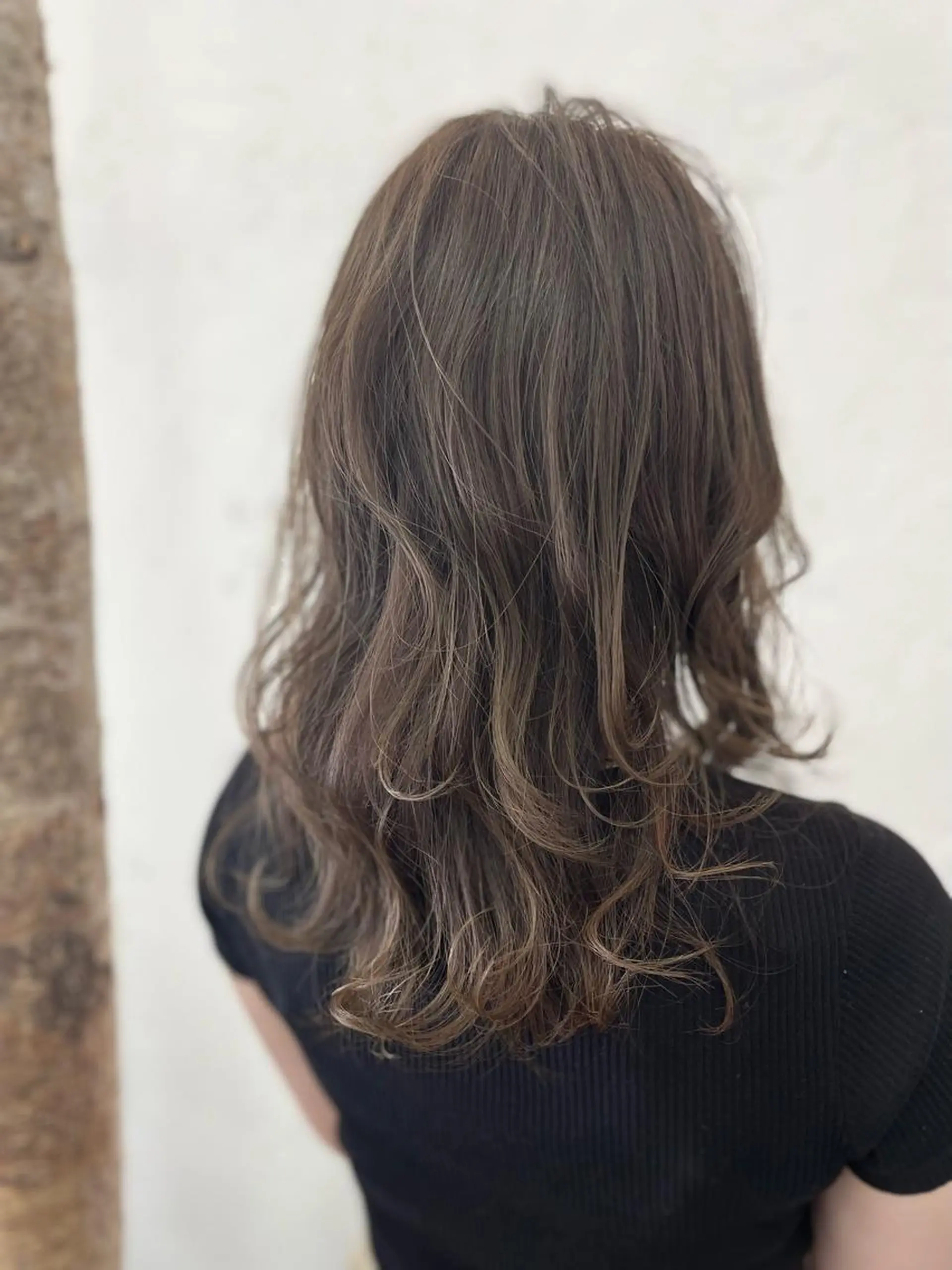 セミロング カラー 透明感カラー ハイライトカラー ハイライト ヘアカラー タナカ マナミのヘアスタイル