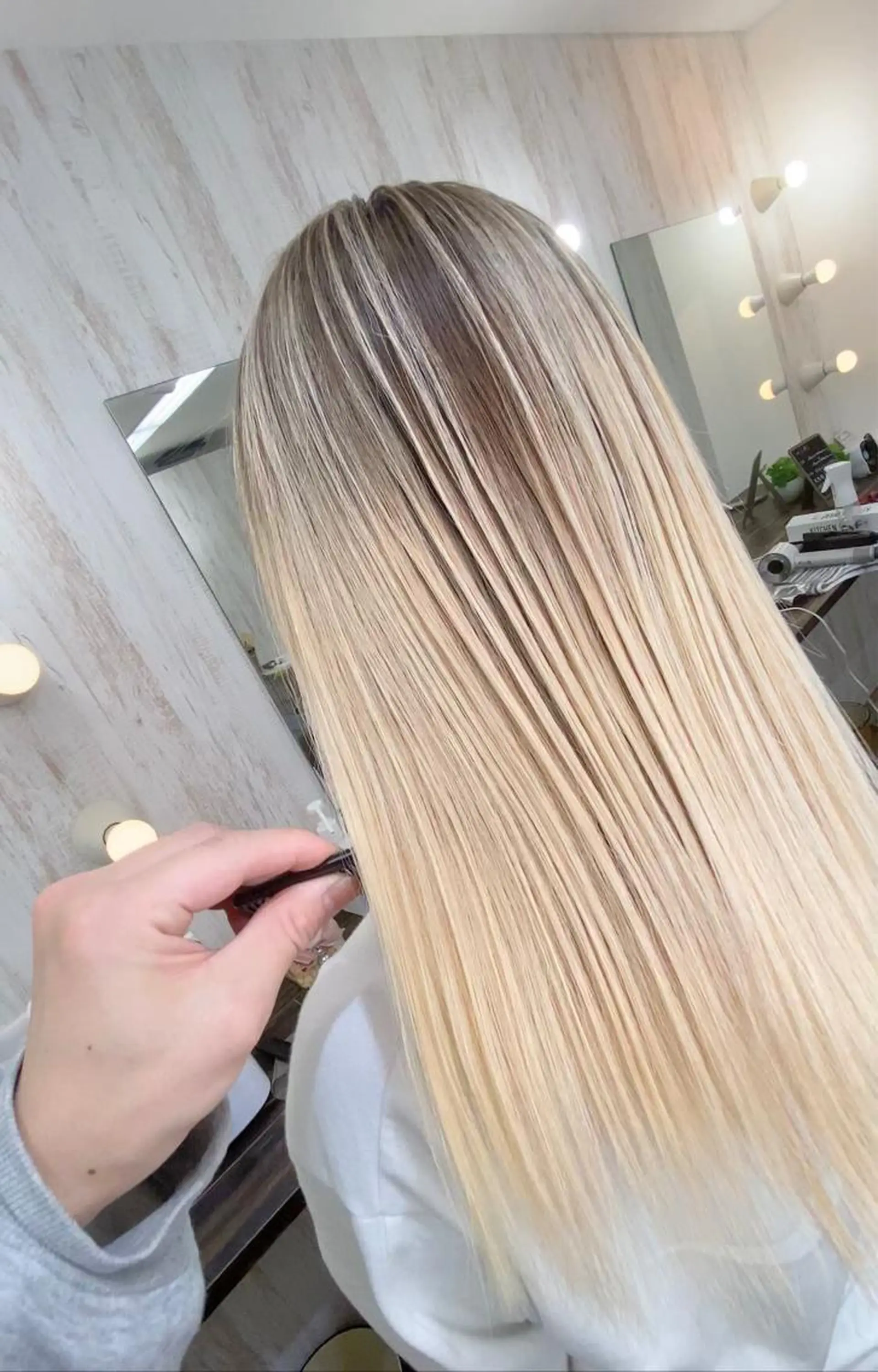 セミロング カラー プライベートサロン LyoN/RYOTAのヘアスタイル