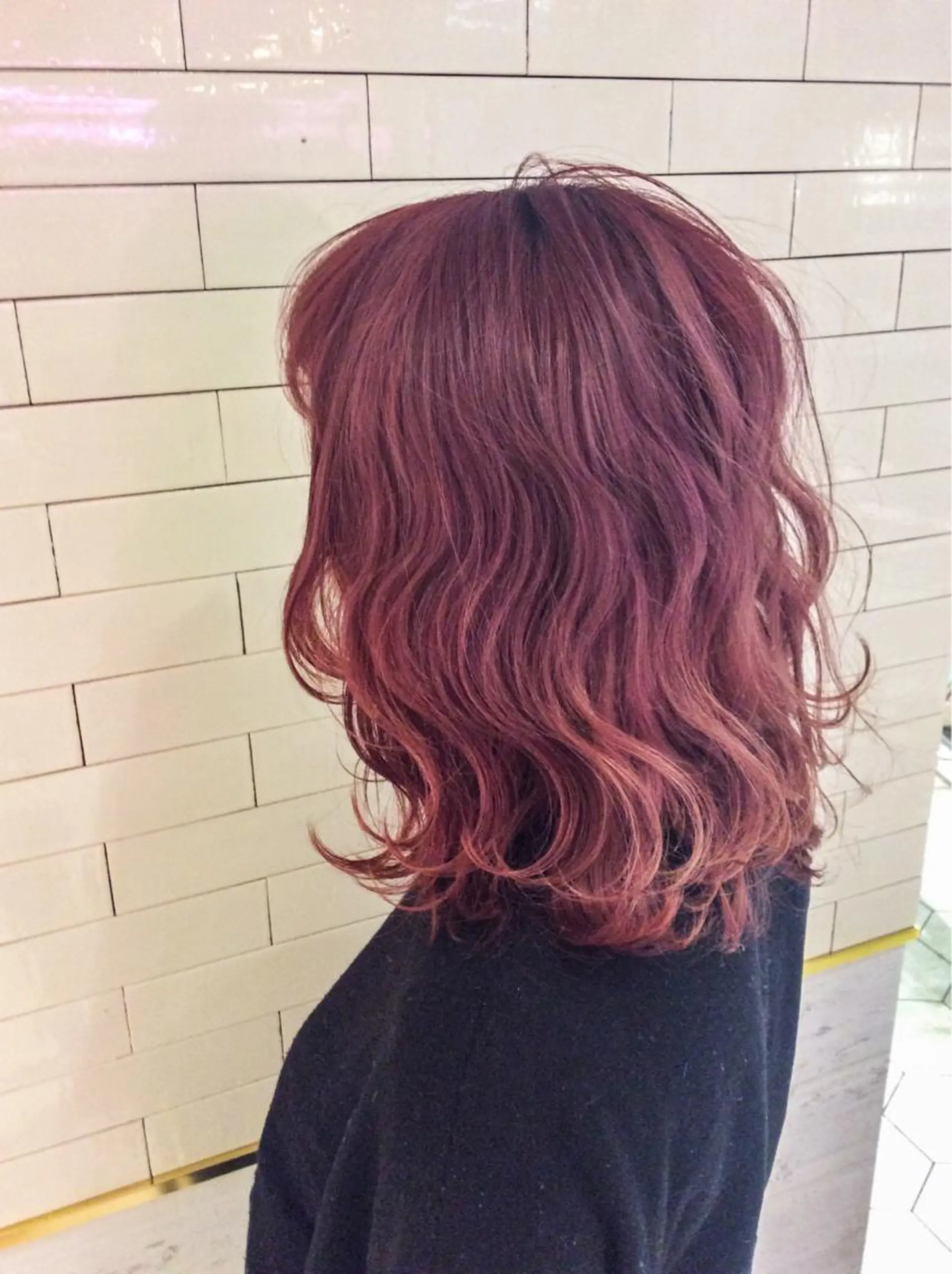 ミディアム カラー ピンクカラー レイヤーカット× 髪質改善たもりのヘアスタイル