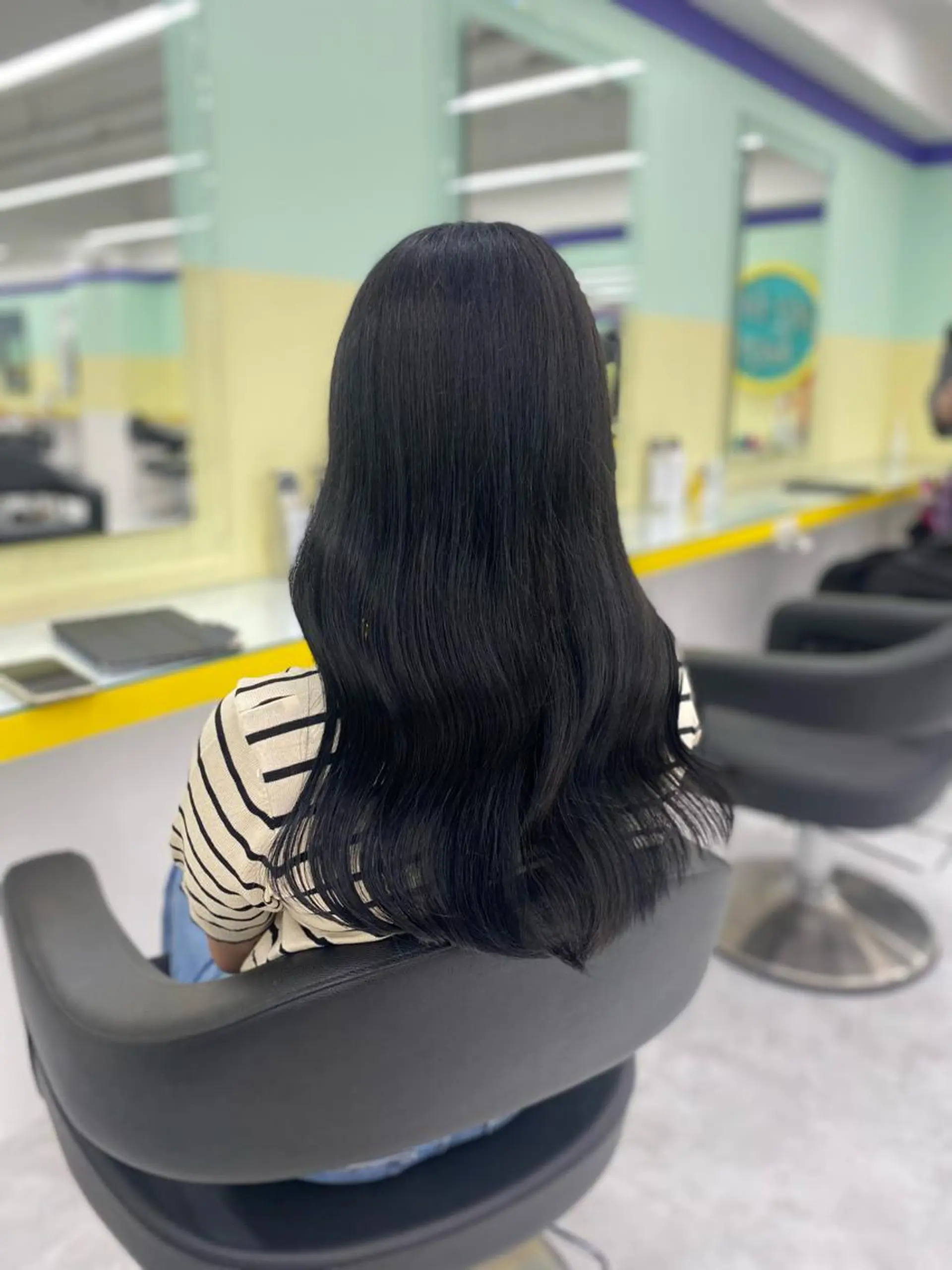 ミディアム カラー パーマ ヘアアレンジ メンズ キッズ ネイル マツエク・マツパ アイブロウ 黒髪 ブルーカラー ブルーブラック ブルー Lumo所属・💖横浜ブリーチなし 💖MIHOのヘアスタイル