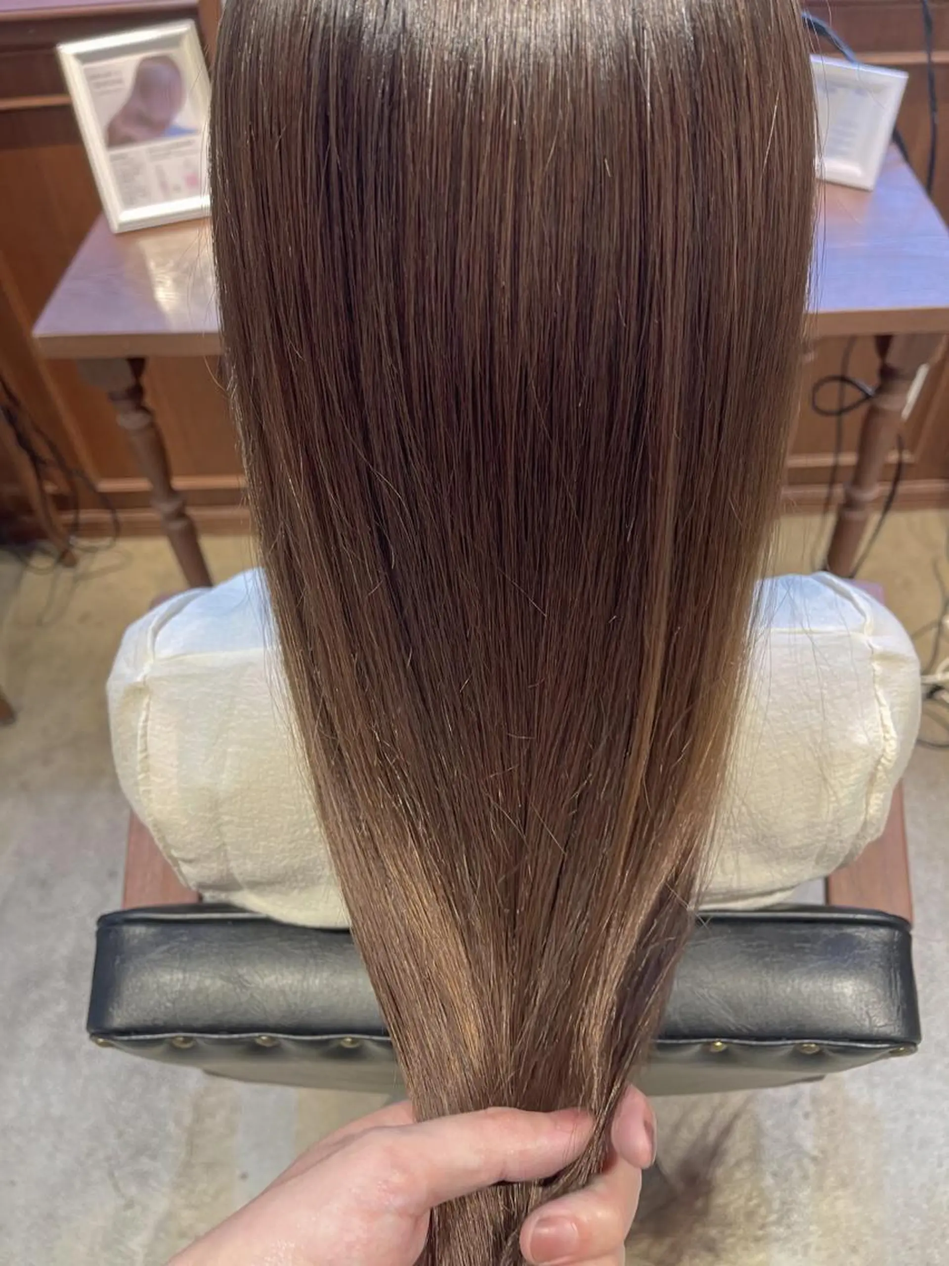 ロング カット ヘアカラー 縮毛矯正 トリートメント シンタニ ナオトのヘアスタイル