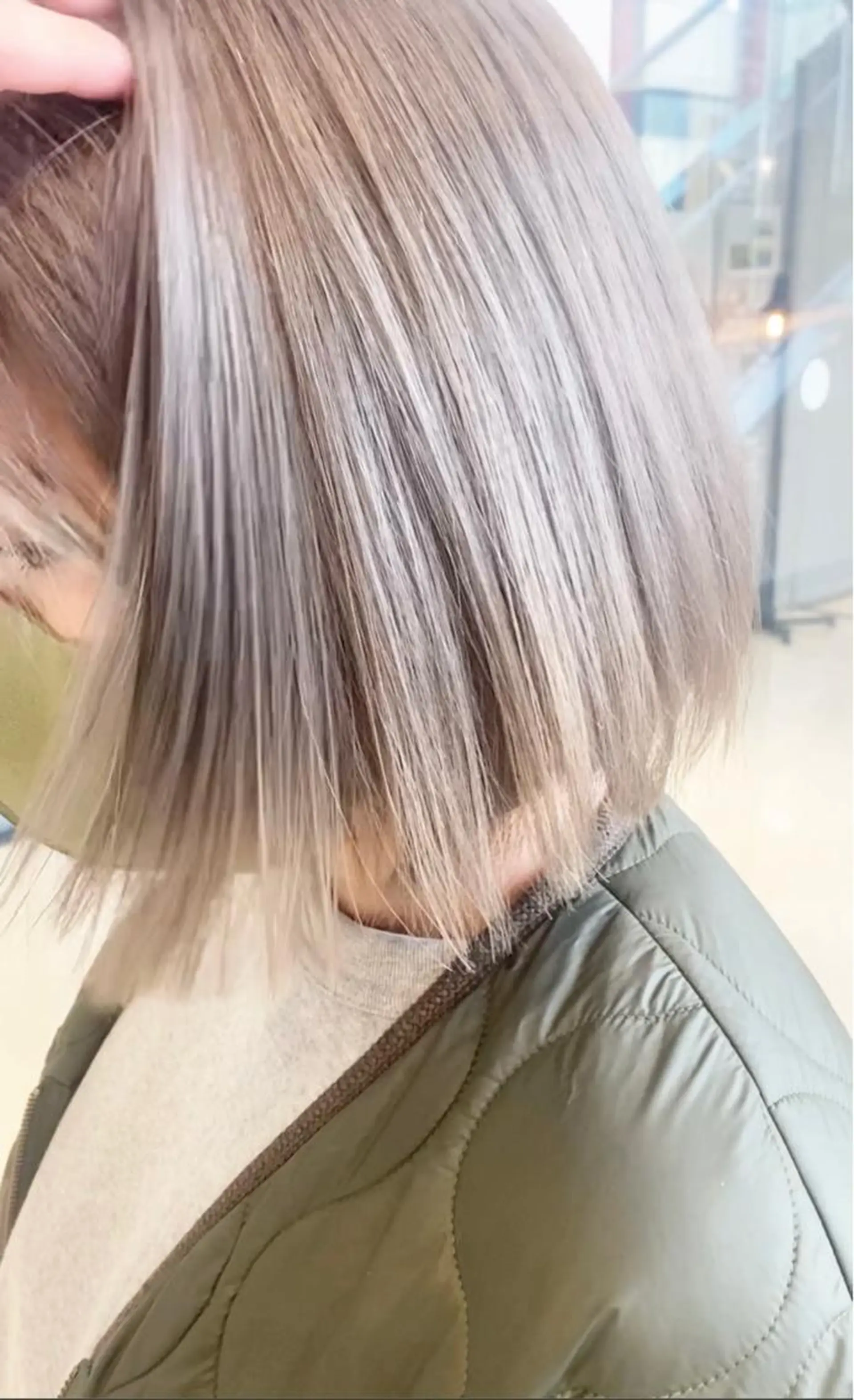 ミディアム ヘアカラー まお♡レイヤーカット 耳ツボジュエリーのヘアスタイル