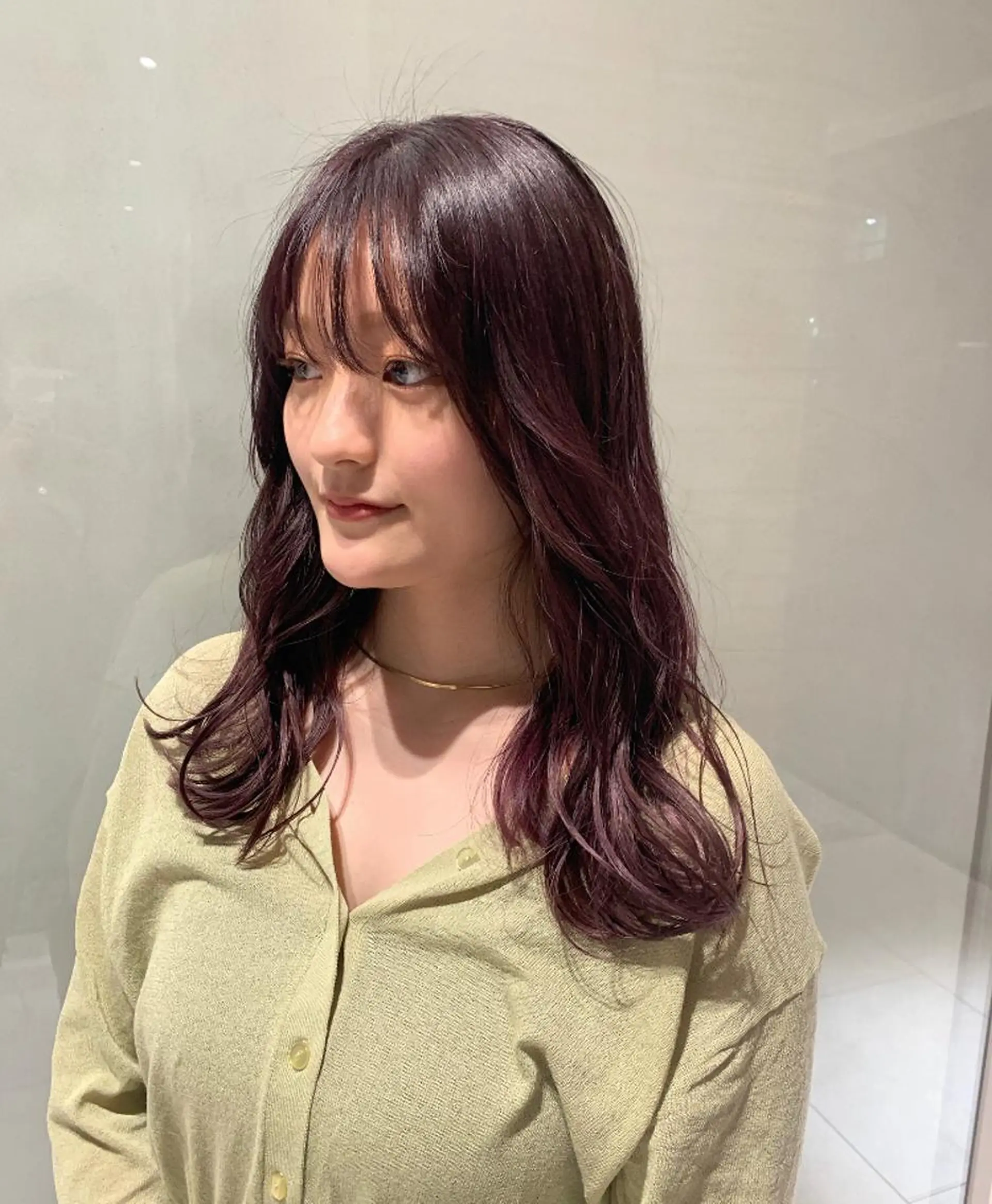 セミロング ヘアカラー 原 菜帆のヘアスタイル
