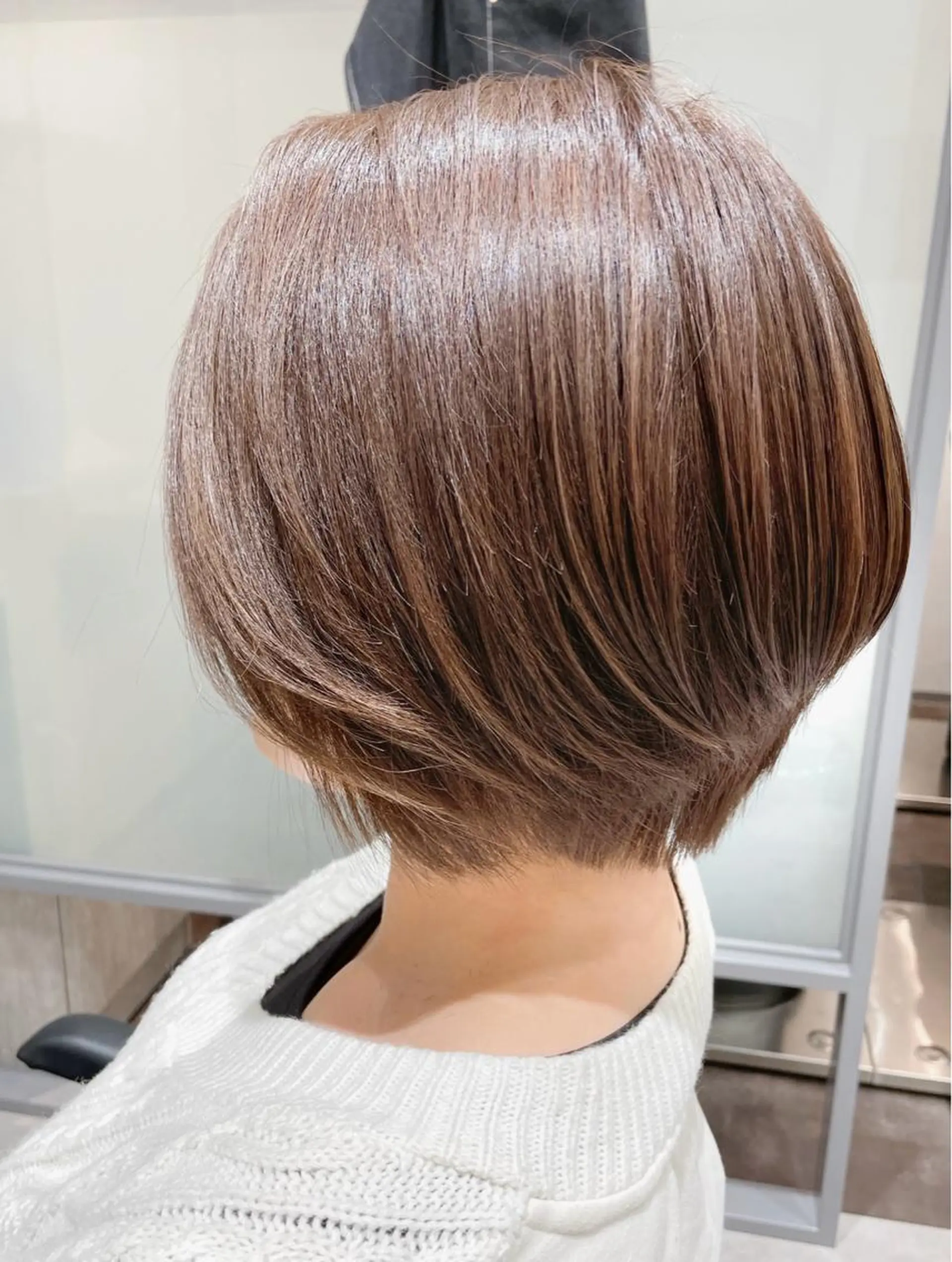 ショート カラー パーマ ヘアアレンジ メンズ キッズ ネイル マツエク・マツパ アイブロウ ショートボブ ボブ 髪質改善 ミセス ショートヘア Leyシェアサロン所属・KenIchi施術者 1%未満ドライカットのヘアスタイル