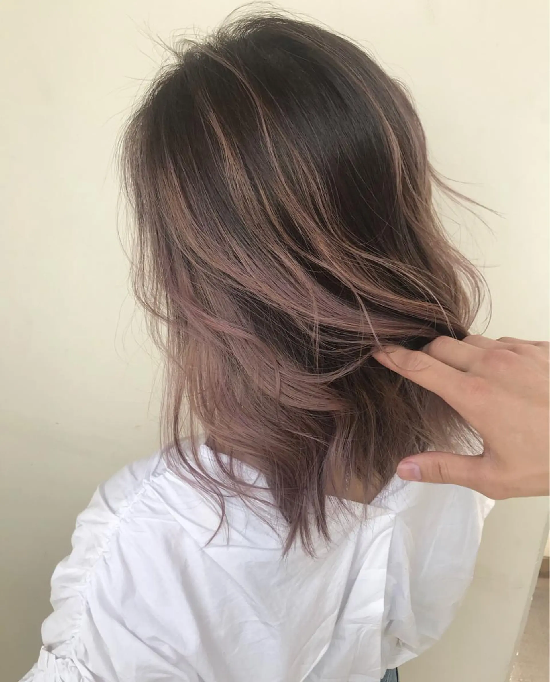 ミディアム カラー カット ヘアカラー ハイライト、レイヤー カット/西梅田/中西のヘアスタイル