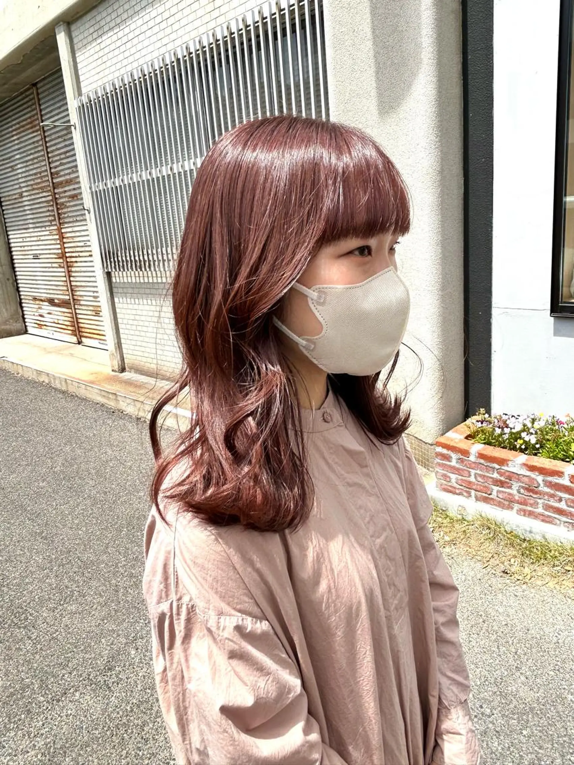 ミディアム カット ヘアカラー トリートメント 問屋町chapter 日笠快生のヘアスタイル