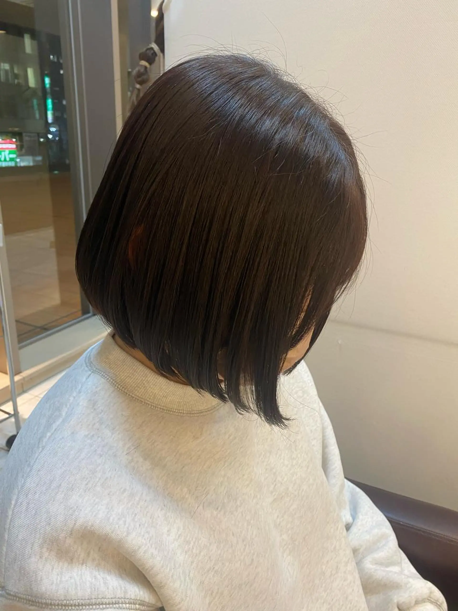 ショート カラー 前下がりボブ ボブ 🐰ツヤ感カラー🐰 ななこのヘアスタイル