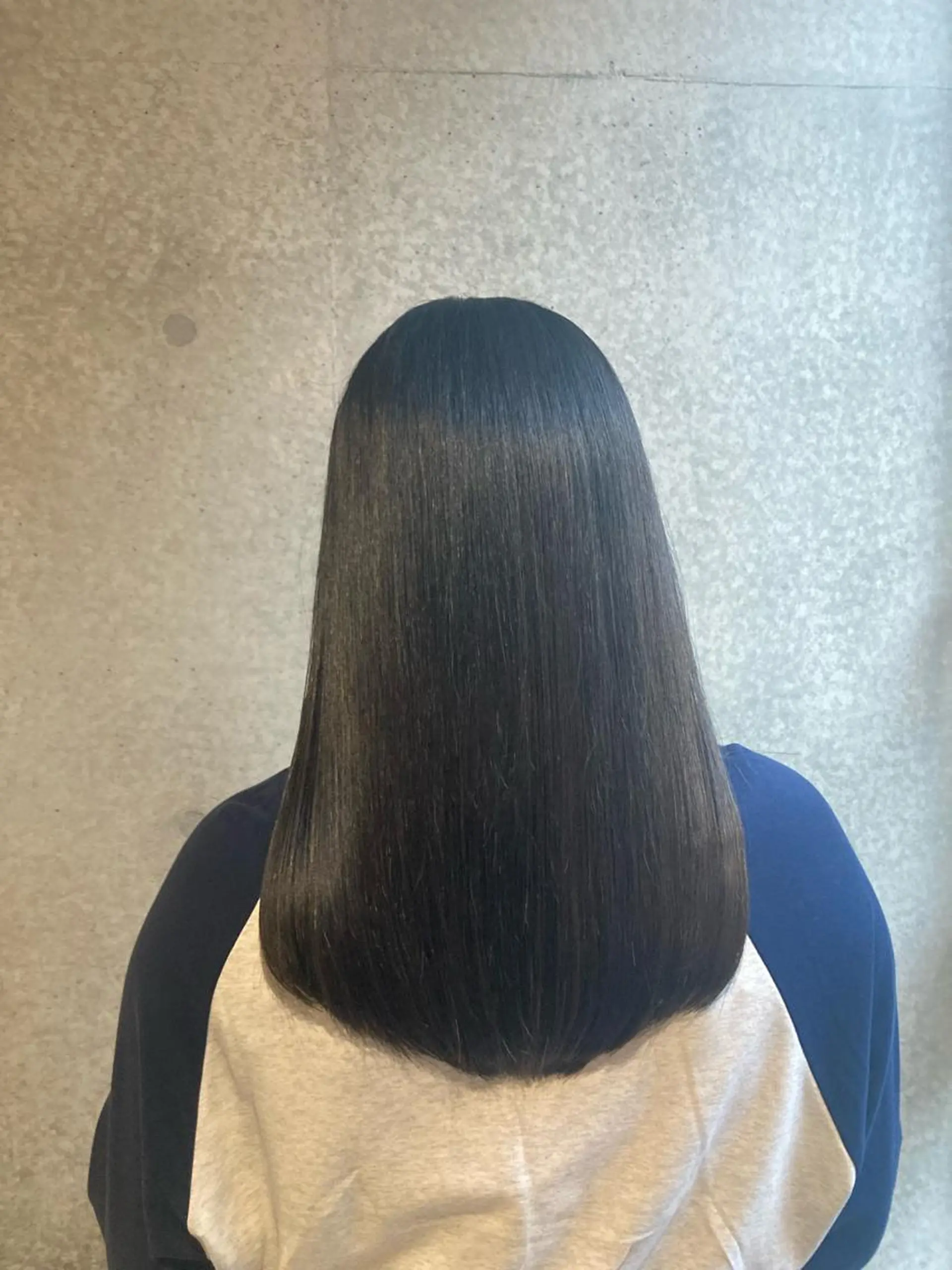 セミロング BAILL所属・新堀 紫音のヘアスタイル