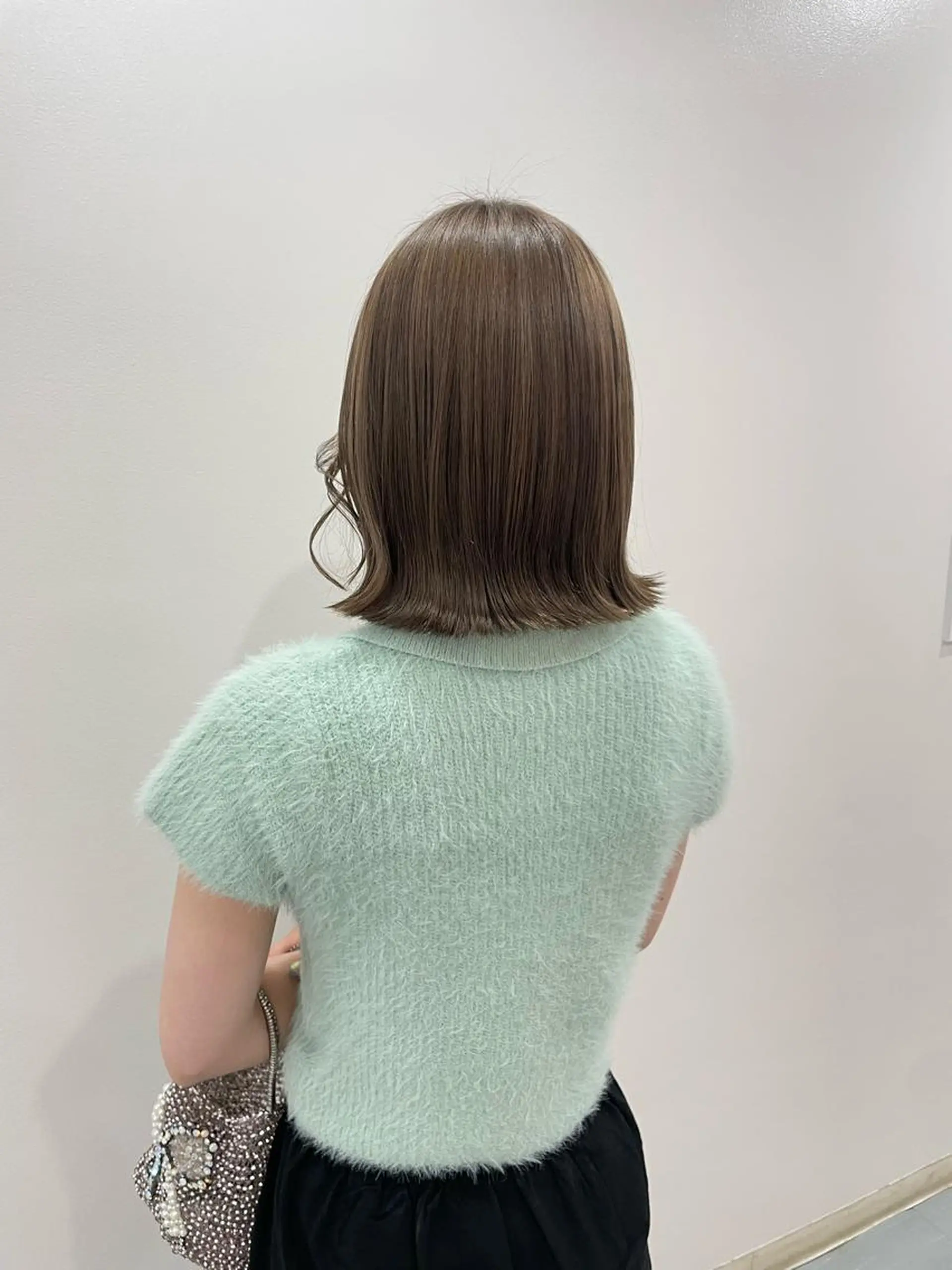 ミディアム カラー akane .のヘアスタイル