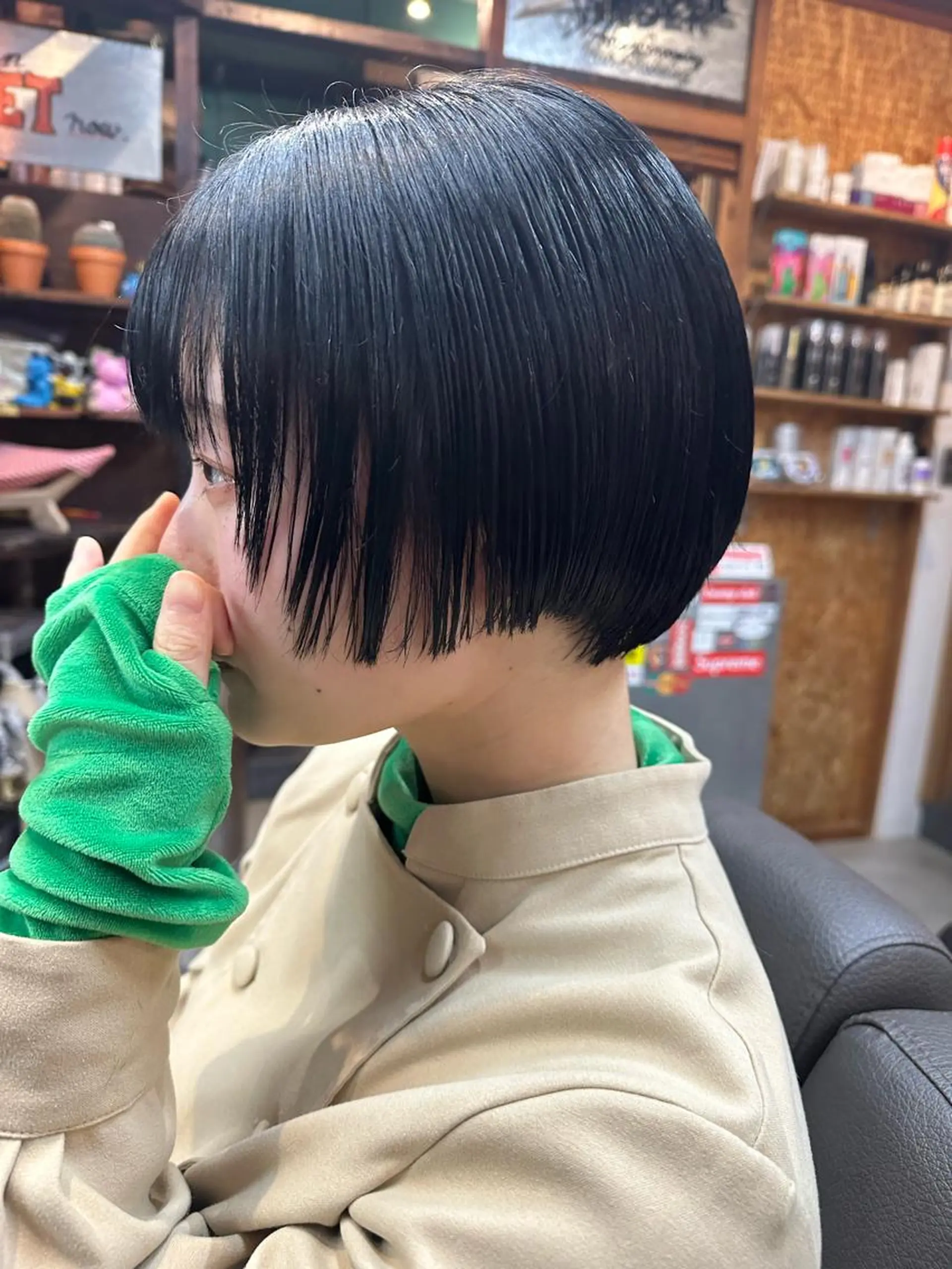 ショート カラー デザインカット 似合わせカット マツダテホノカ🌼 ボブ・ハイトーン🌼のヘアスタイル