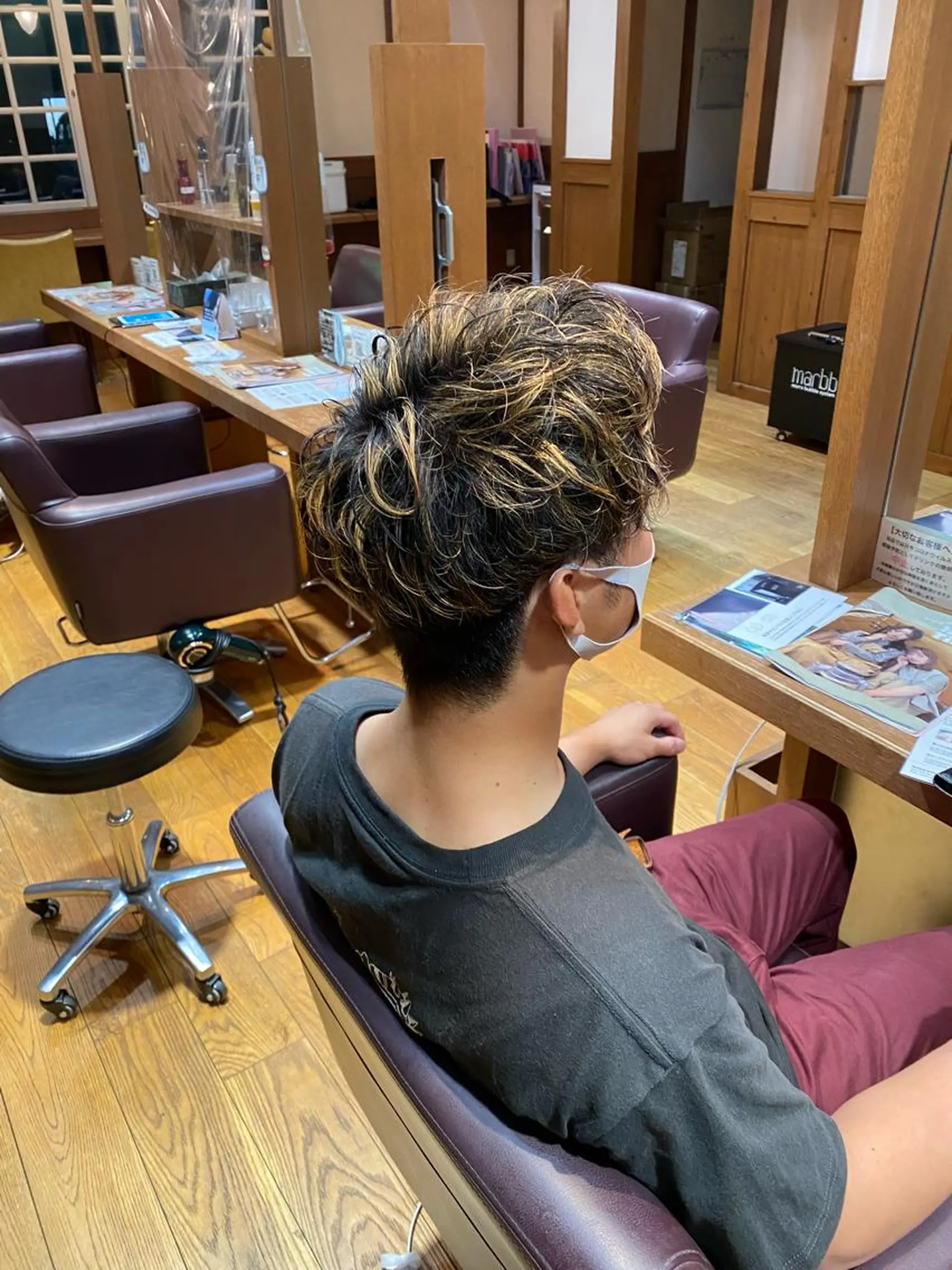 ショート カラー メンズ メンズメッシュ メッシュ カット パーマ topstylist 遠山康兵のヘアスタイル
