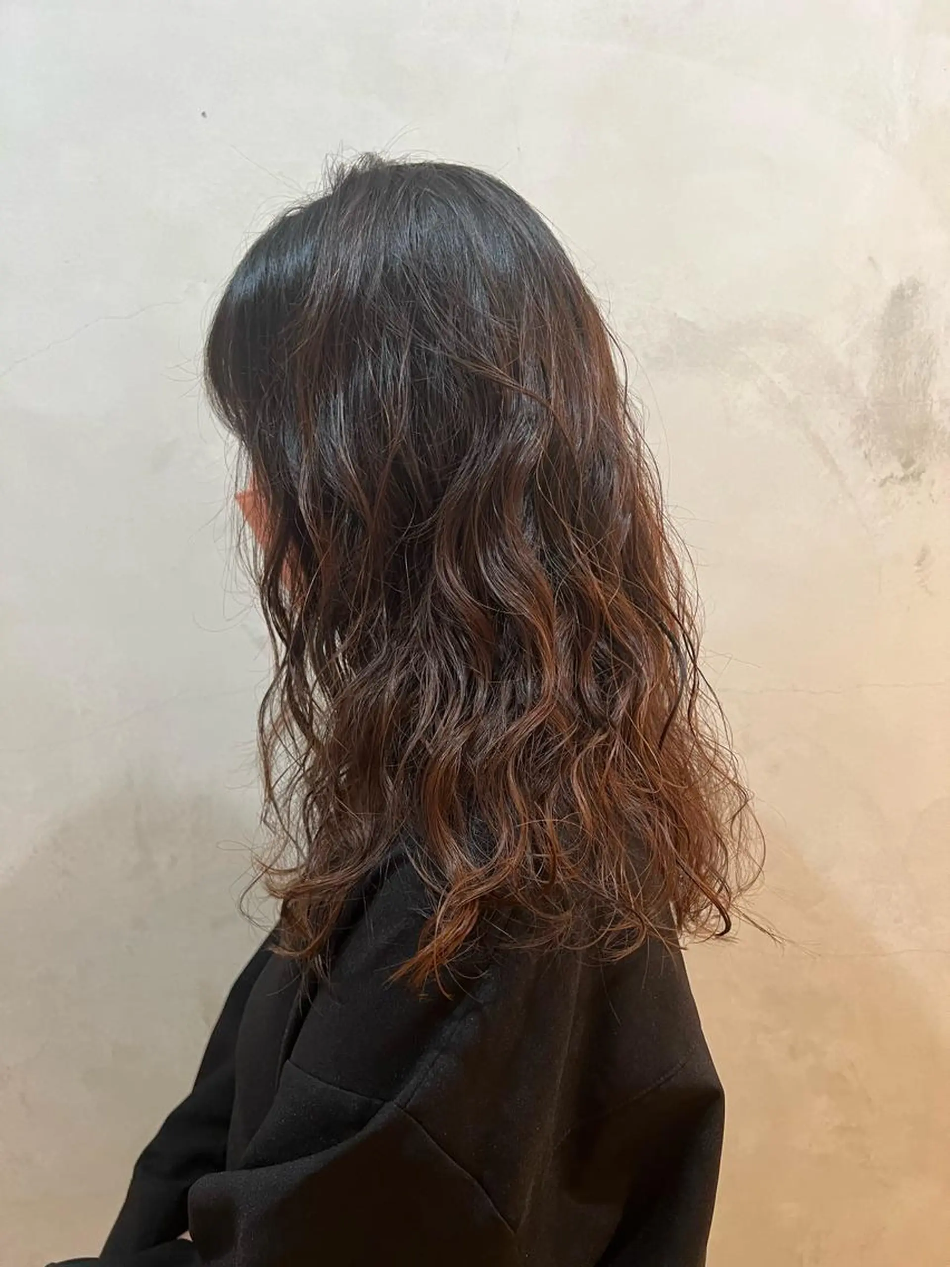 ロング カラー パーマ ヘアアレンジ メンズ キッズ ネイル マツエク・マツパ アイブロウ m sakiのヘアスタイル