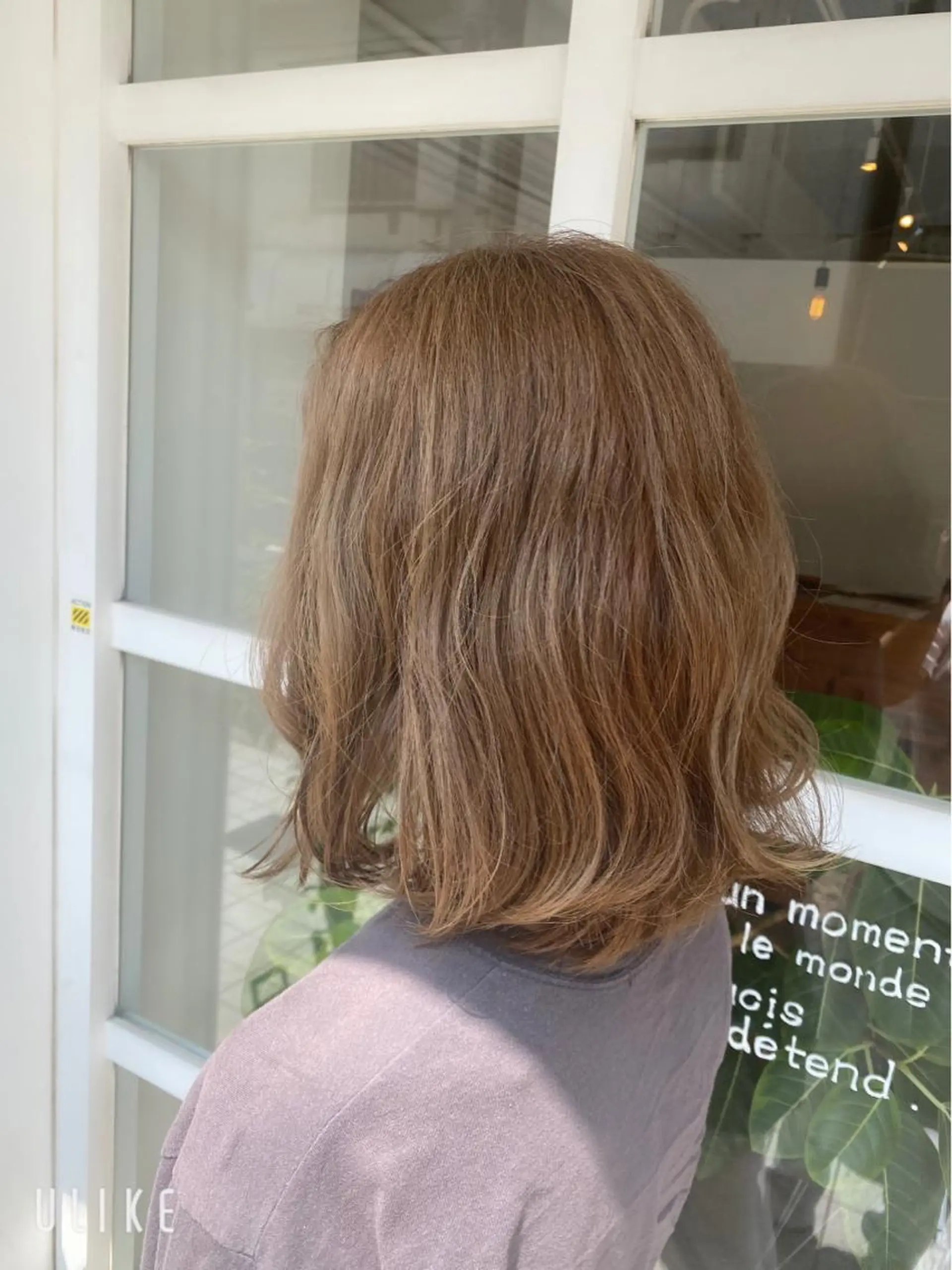 ミディアム カラー ベージュカラー ブリーチ ミルクティーベージュ ブリーチなしカラー わかばやし ゆうこのヘアスタイル