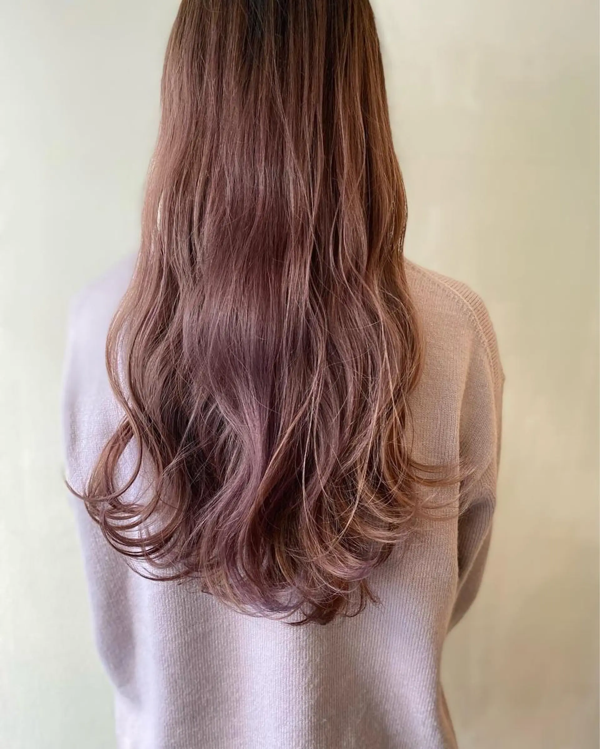 セミロング カラー ピンクカラー ヘアカラー ⭐️ アユミ⭐️のヘアスタイル