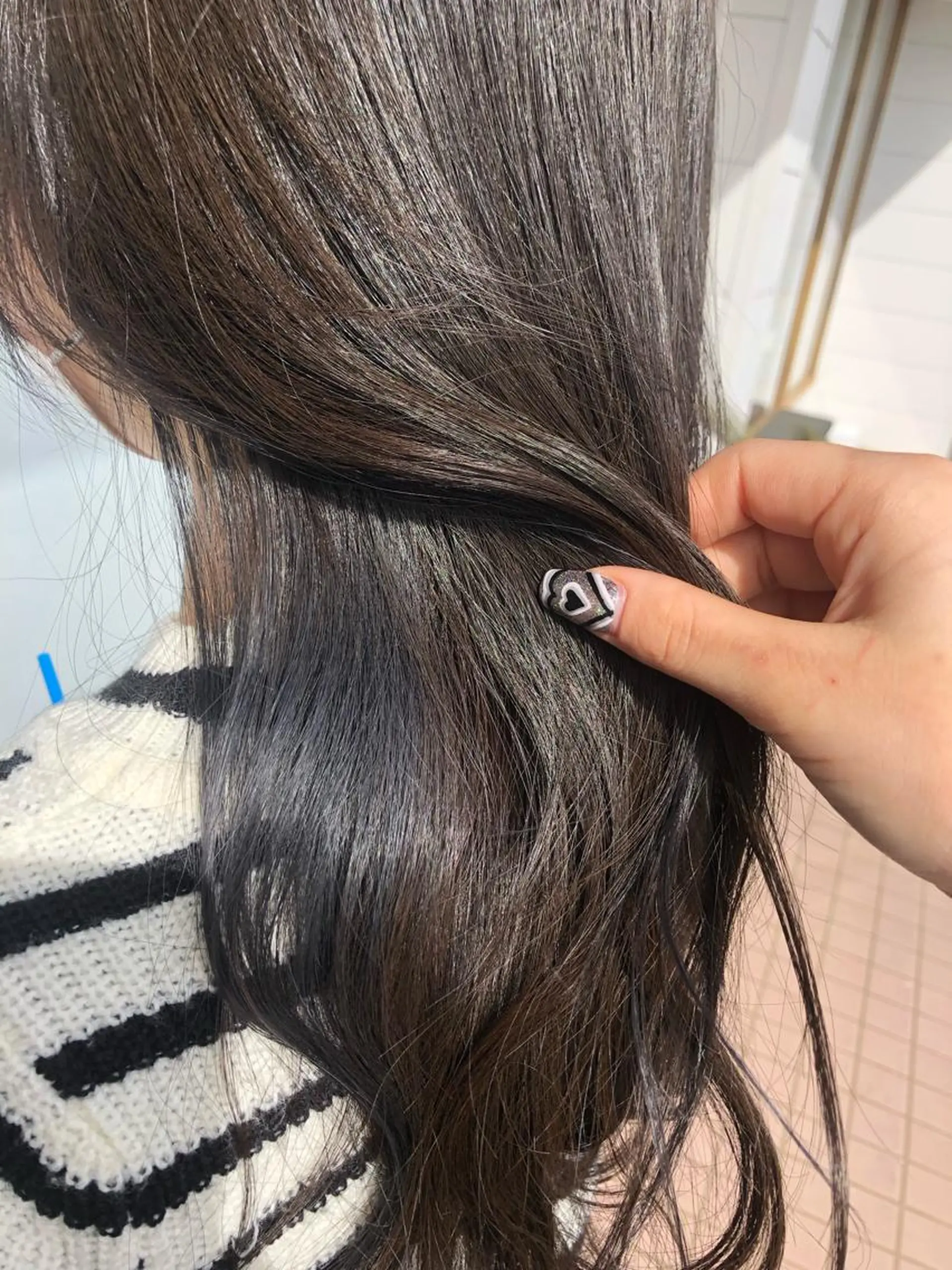 ロング カラー グレージュ ネイビーカラー きらく あやののヘアスタイル