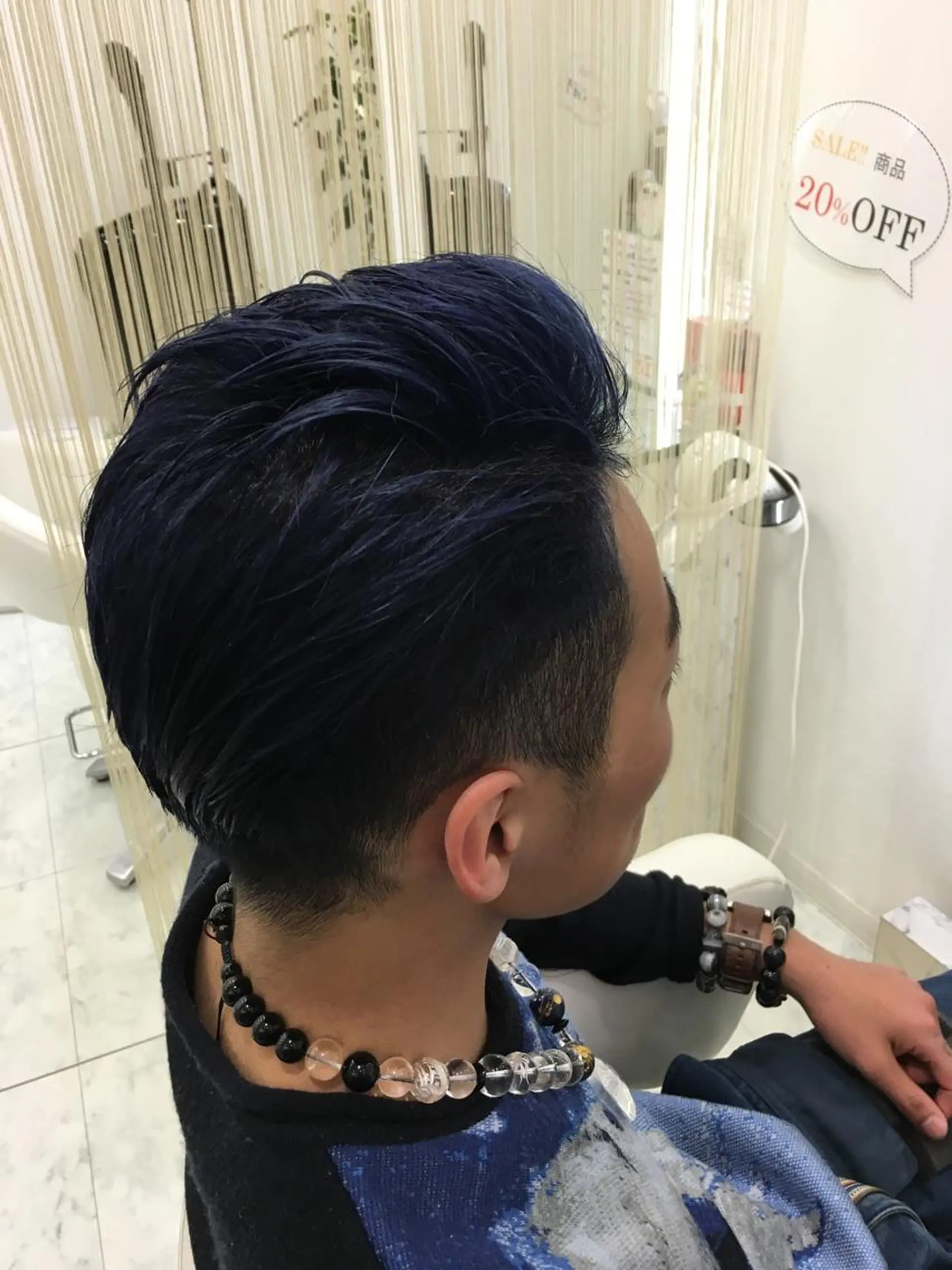 ショート カラー メンズ 黒髪 ブルーカラー ブルーブラック 佐藤 祥太のヘアスタイル