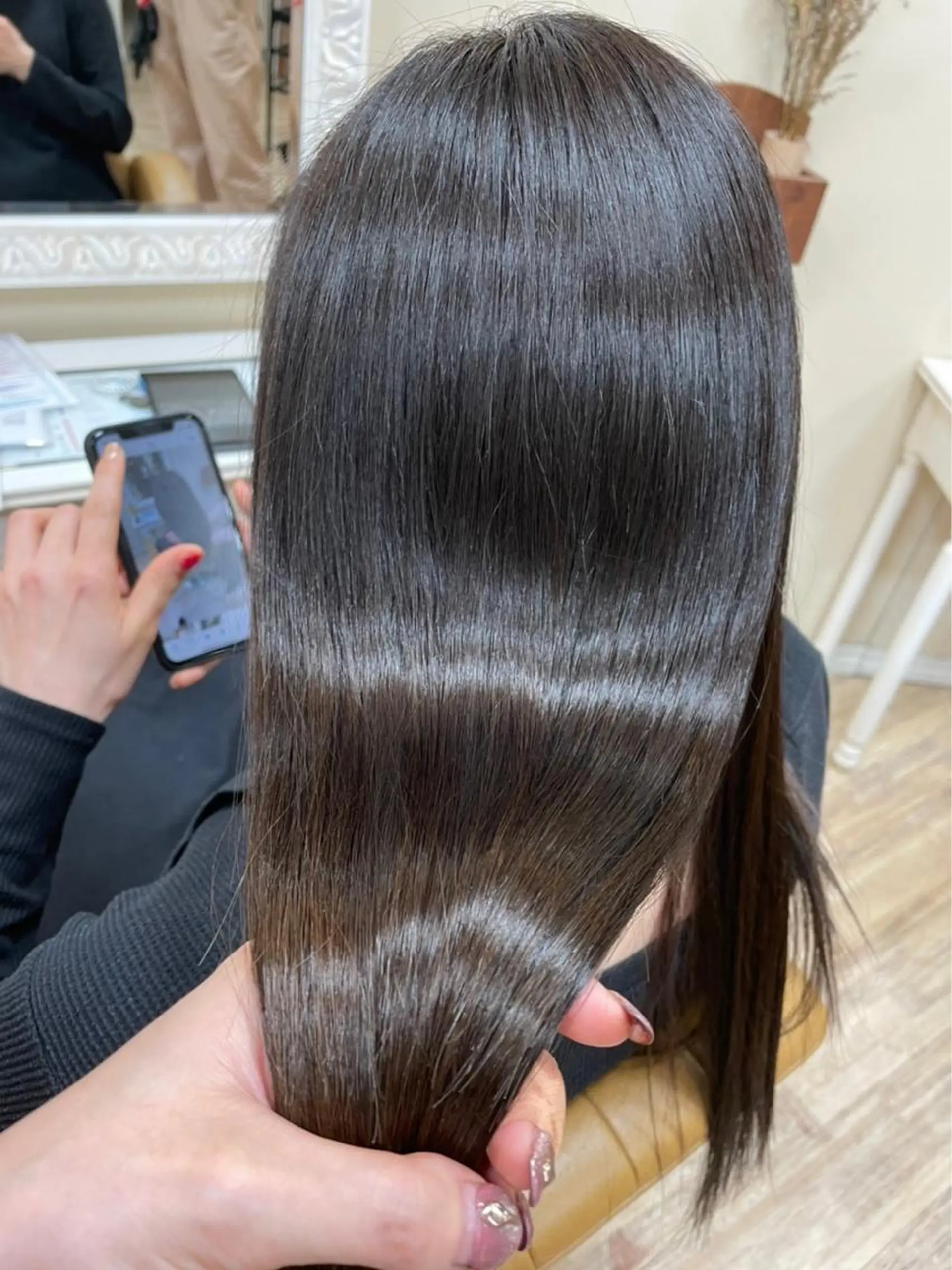 ロング 髪質改善 トリートメント 宮城 歩果のマツエク・マツパデザイン