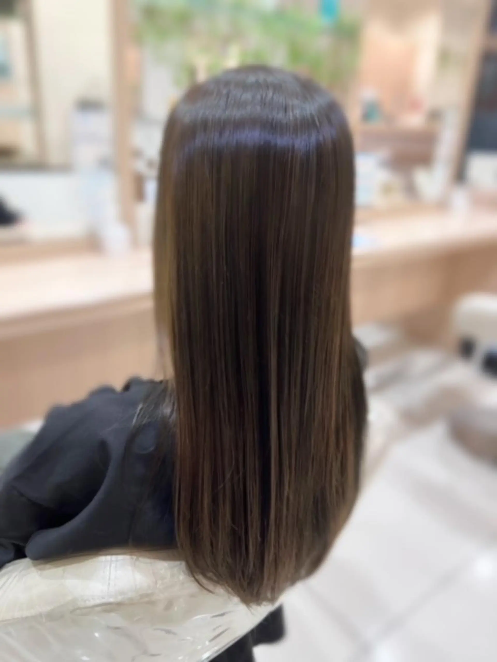 ロング カラー ハイライトカラー ハイライト ヘアカラー 森 瑠海のヘアスタイル