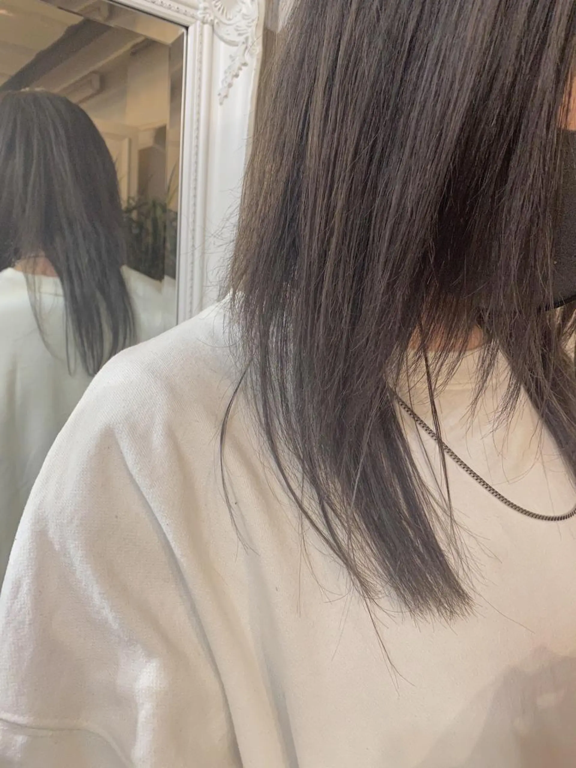 セミロング カラー ブリーチ 透明感カラー stylist🎨 aye牧野莉香のヘアスタイル