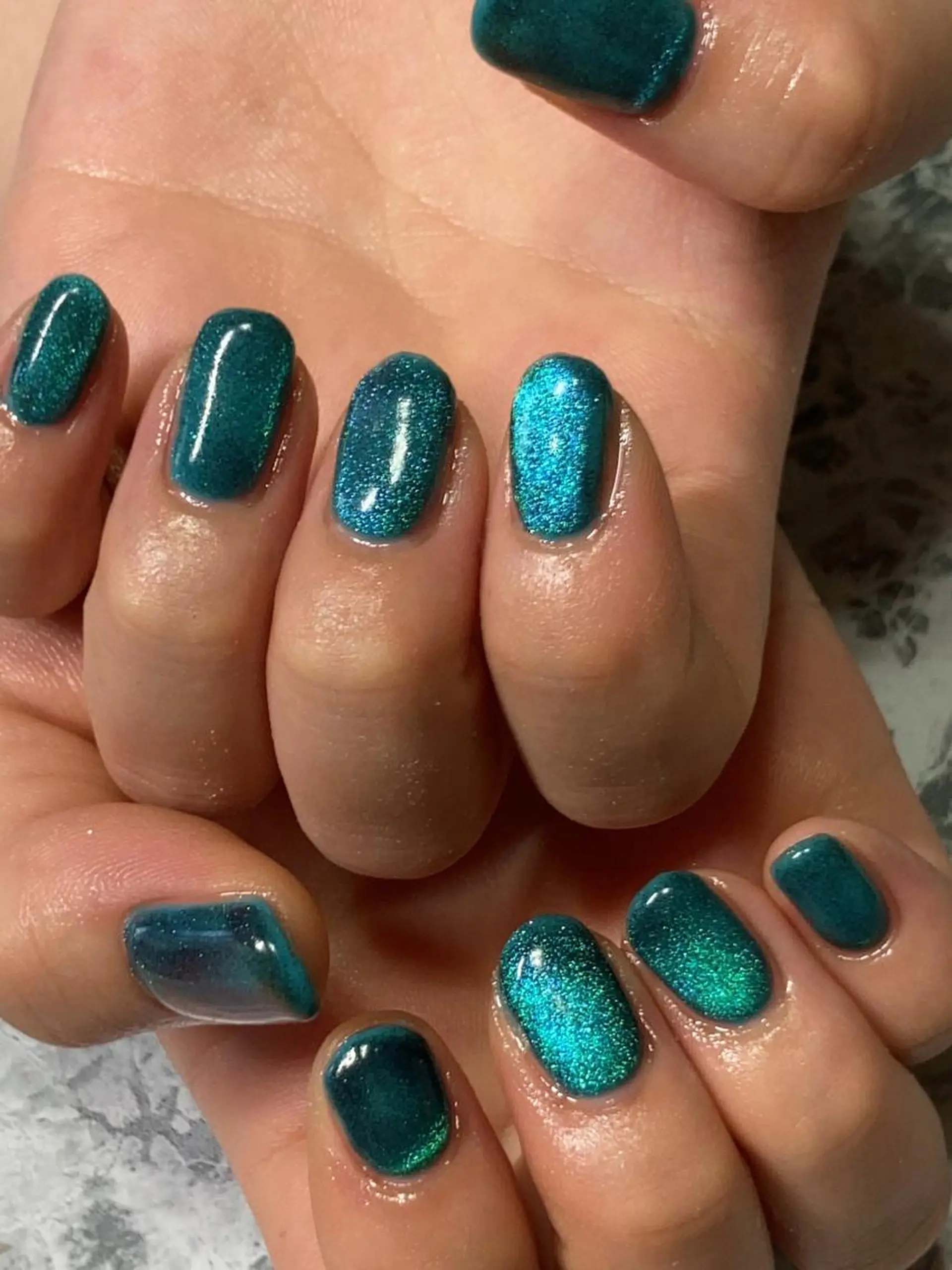 ネイル ブルー グリーン マグネットネイル ハンドネイル ハンドケア ネイルケアサロン Campanulaのネイルデザイン