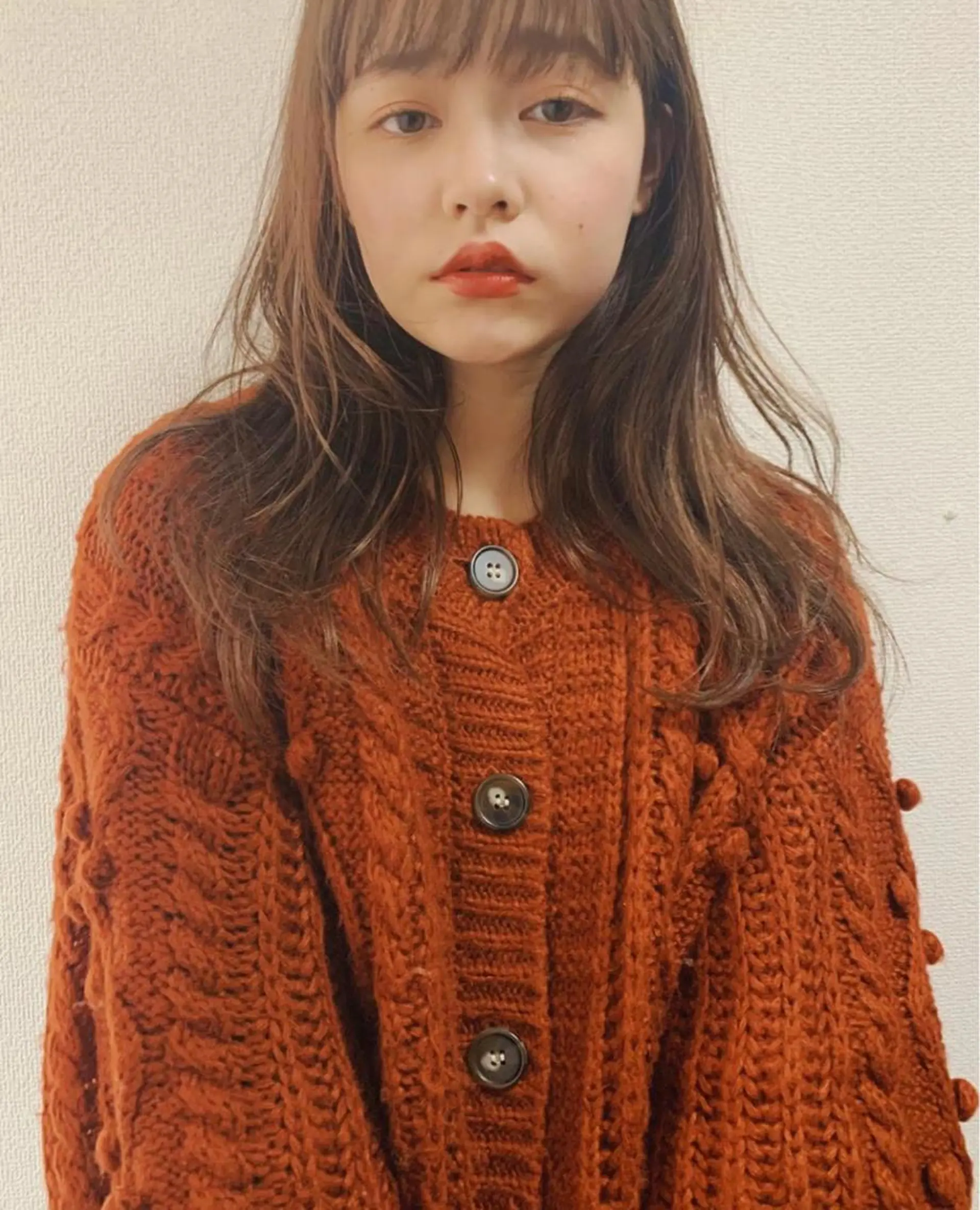 セミロング カラー ヘアアレンジ ネイル マツエク・マツパ ベージュカラー 透明感カラー グレージュ 古賀 侑磨のヘアスタイル