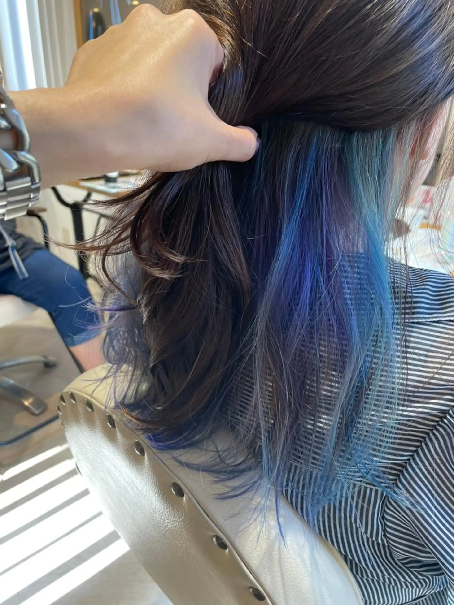 セミロング カラー ブリーチ ケアブリーチ ダブルカラー イルミナカラー インナーカラー カット ヘアカラー トリートメント N° 秋田店【ナンバー】のヘアスタイル