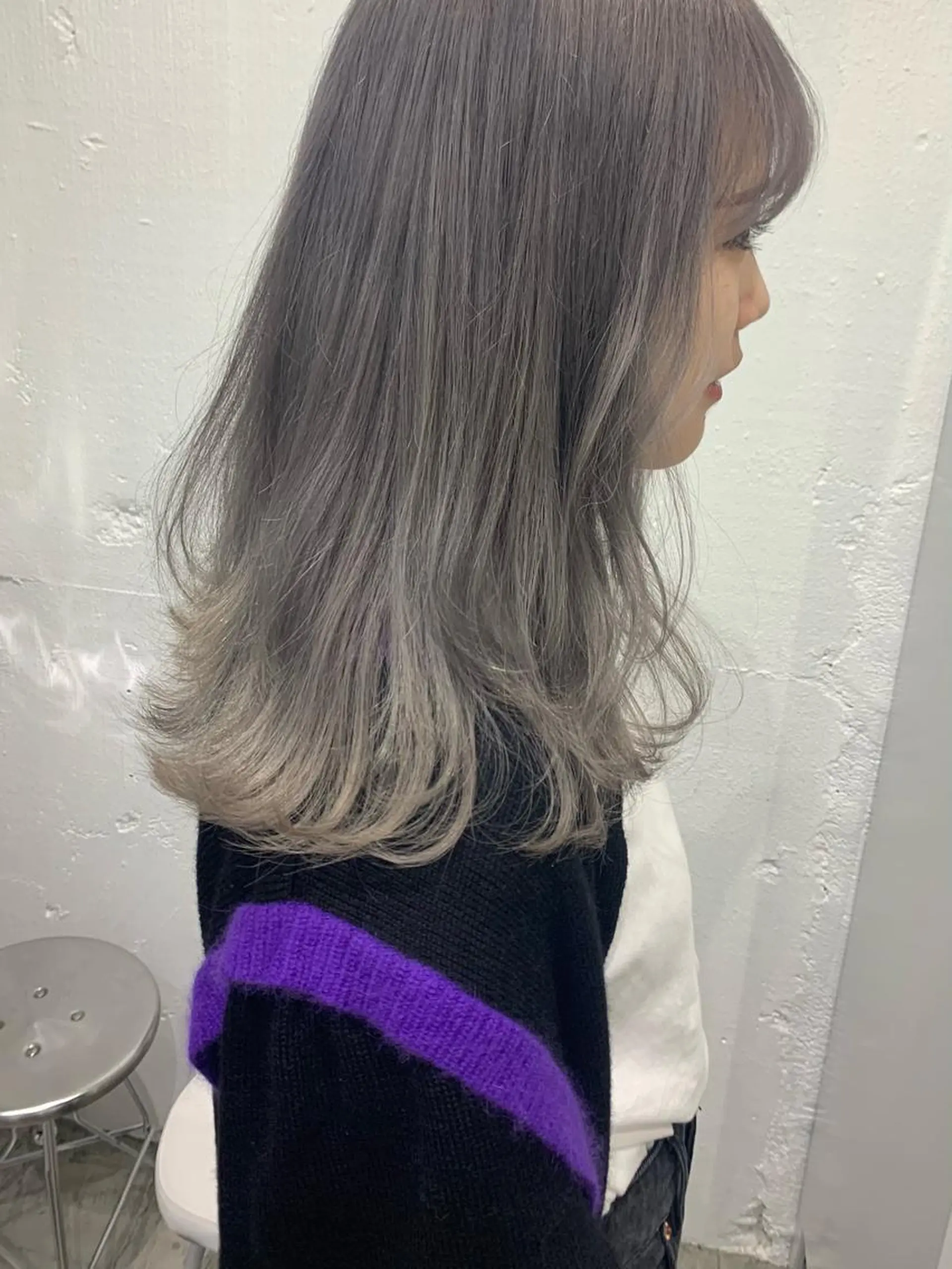 セミロング カラー ヘアアレンジ カット ヘアカラー トリートメント ヘアセット ニュアンスハイトーン 🌙サイダサキのヘアスタイル