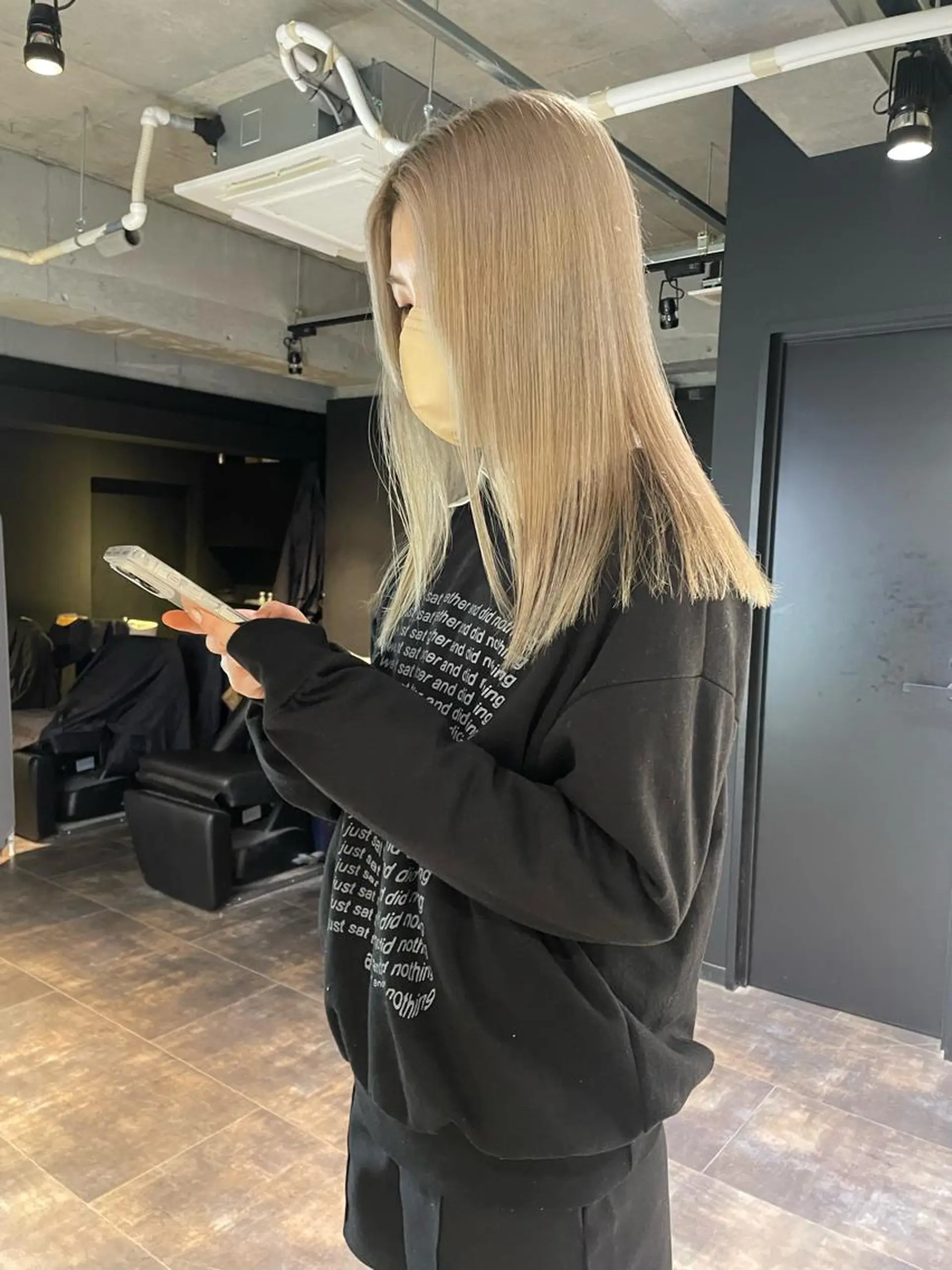 セミロング カラー ブリーチ ブロンド ホワイトブロンド ヘアカラー 心斎橋/ブリーチ minamiのヘアスタイル