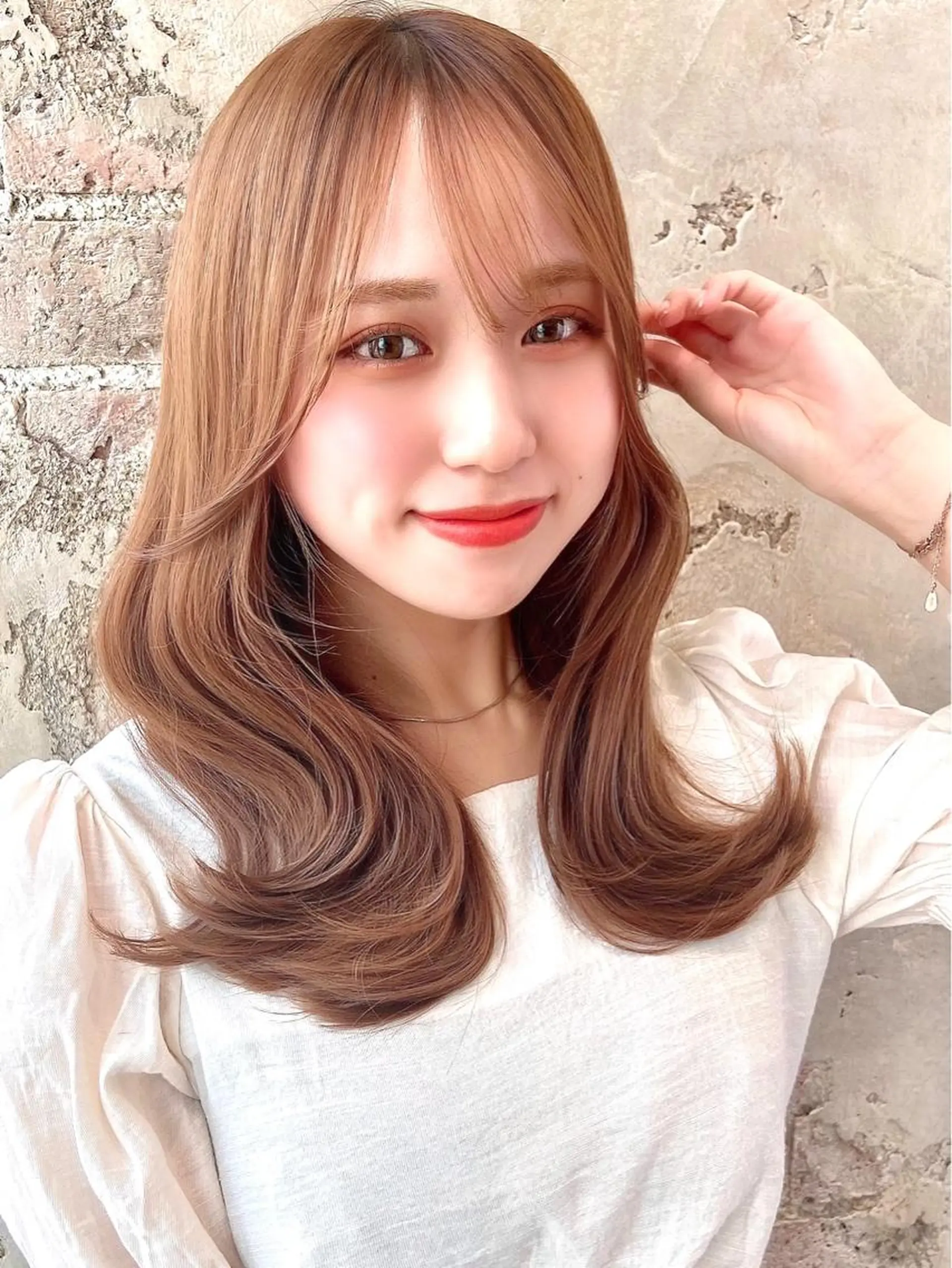 ミディアム カラー パーマ ヘアアレンジ くびれヘア Surpass所属・🌈小顔似合わせ SHIHO🌈のヘアスタイル