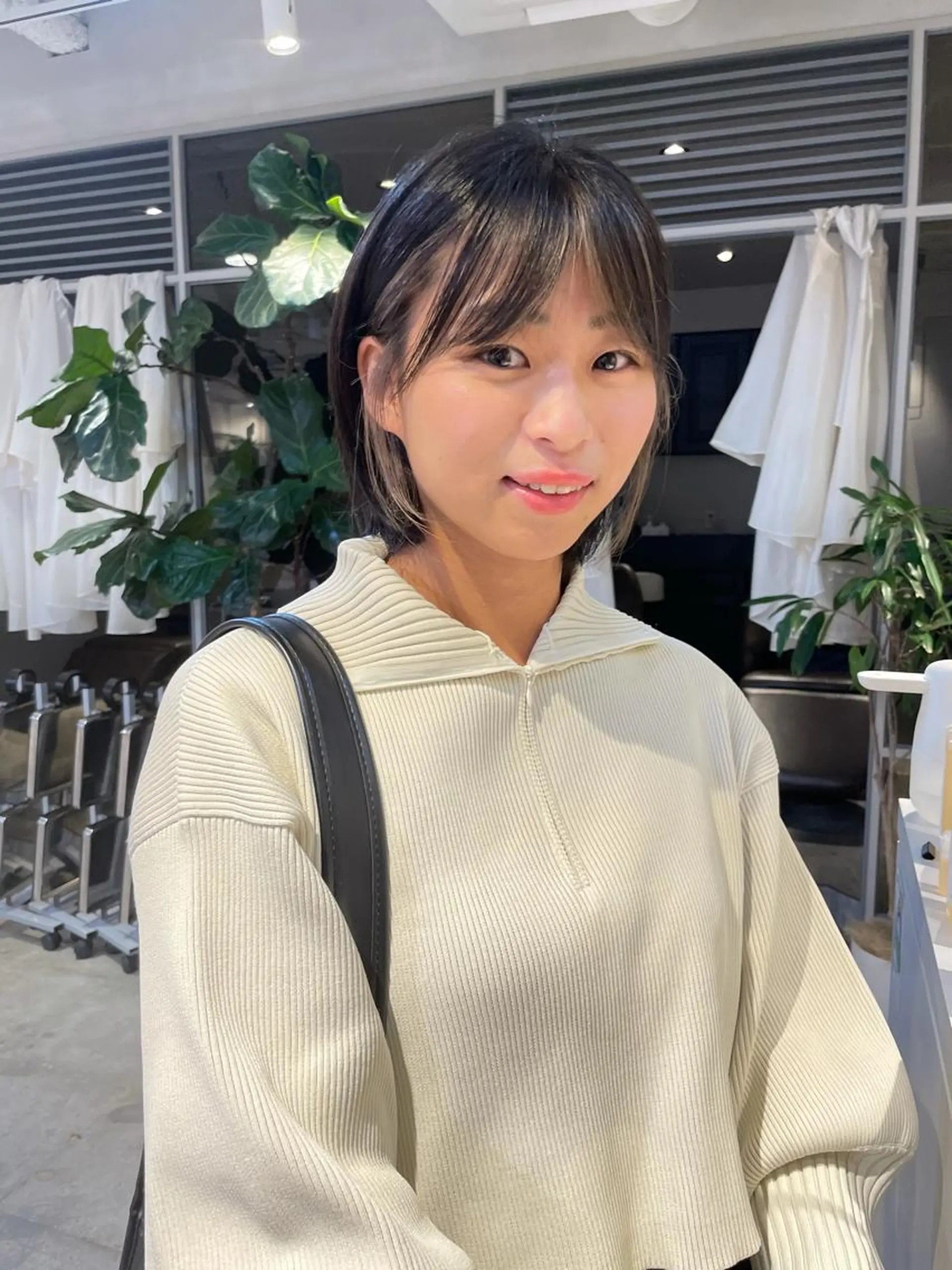 ショート カラー 斉藤 瑞恵のヘアスタイル