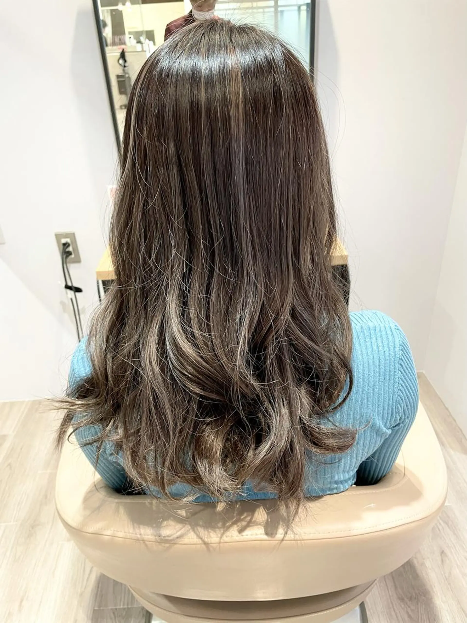 セミロング カラー EARTHセンター南店所属・宮澤 理久のヘアスタイル