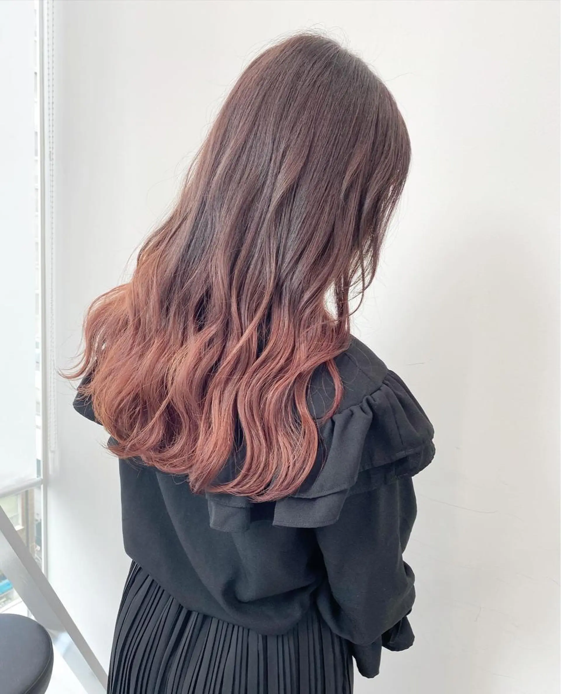 ロング カラー ブリーチ ブリーチなしカラー ピンクカラー ハロウィン 【ブリーチカラー】 🌈ALIVE若山葵のヘアスタイル